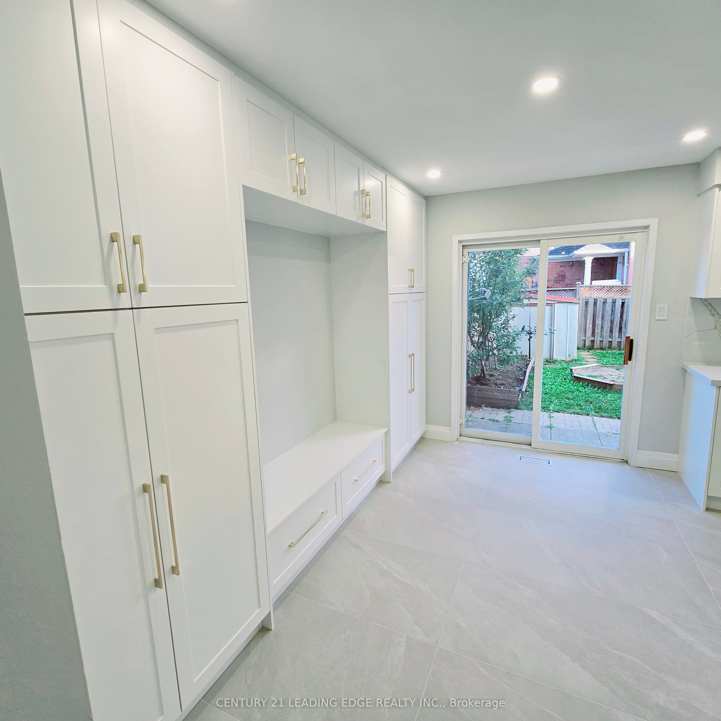15 Hackberry Gate