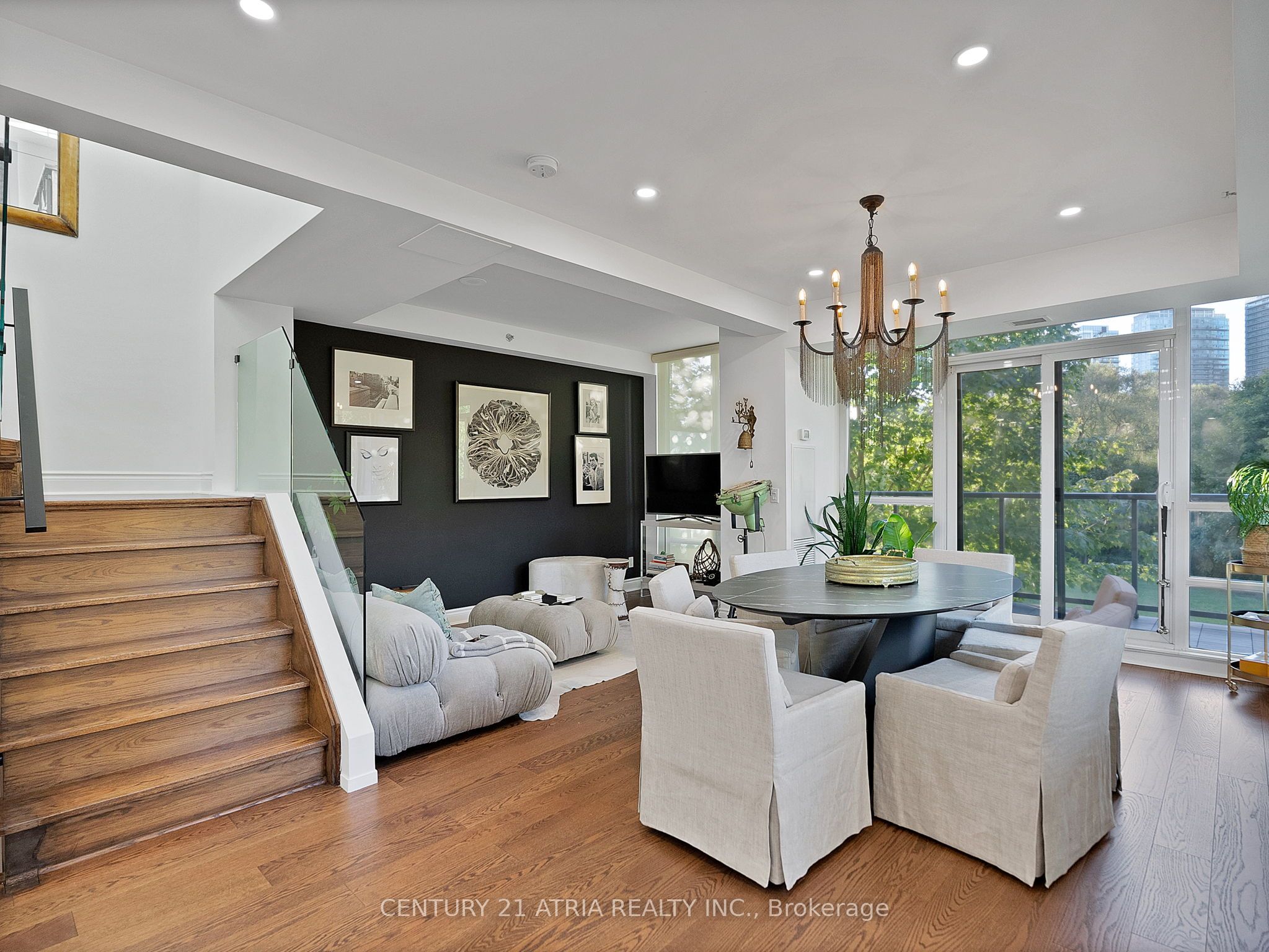 2230 Lake Shore Boulevard W #107
