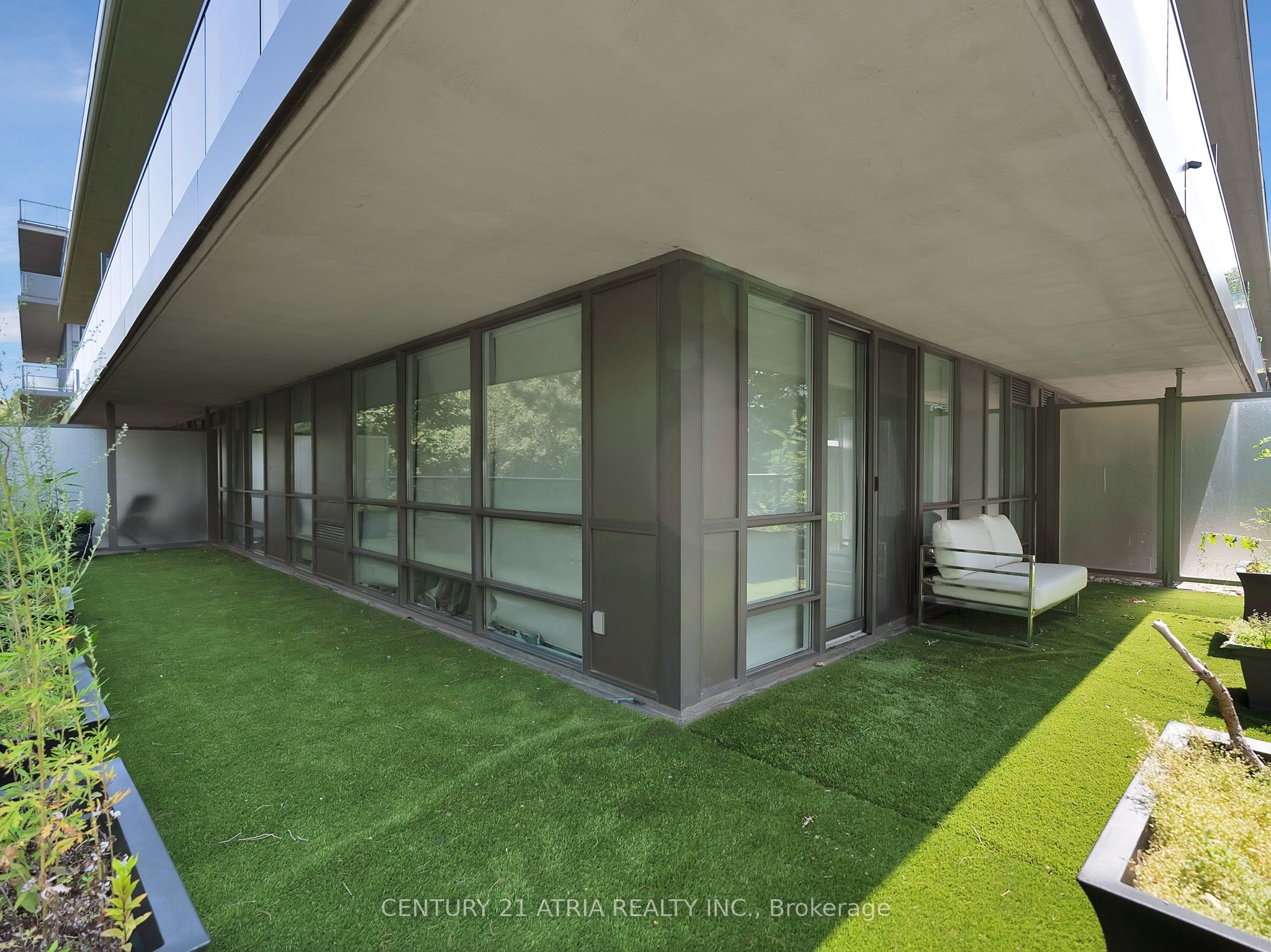 2230 Lake Shore Boulevard W #107