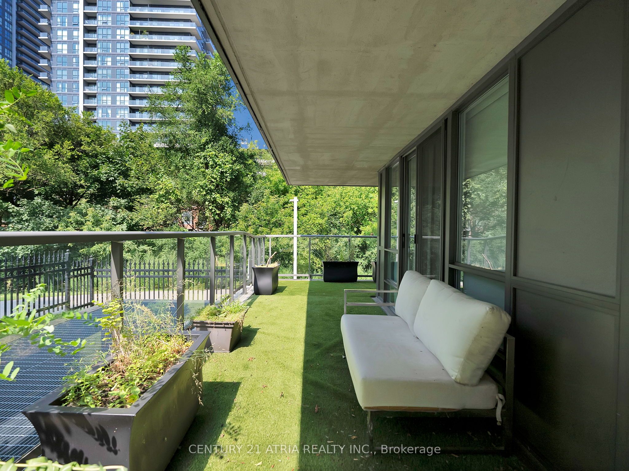 2230 Lake Shore Boulevard W #107
