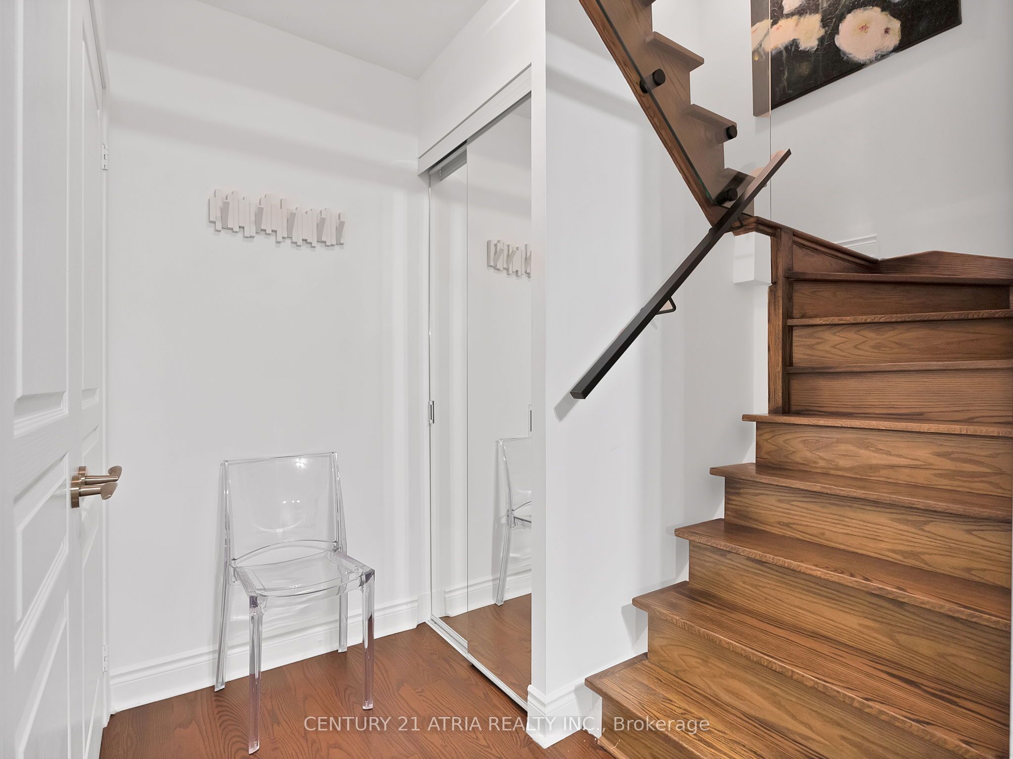 2230 Lake Shore Boulevard W #107