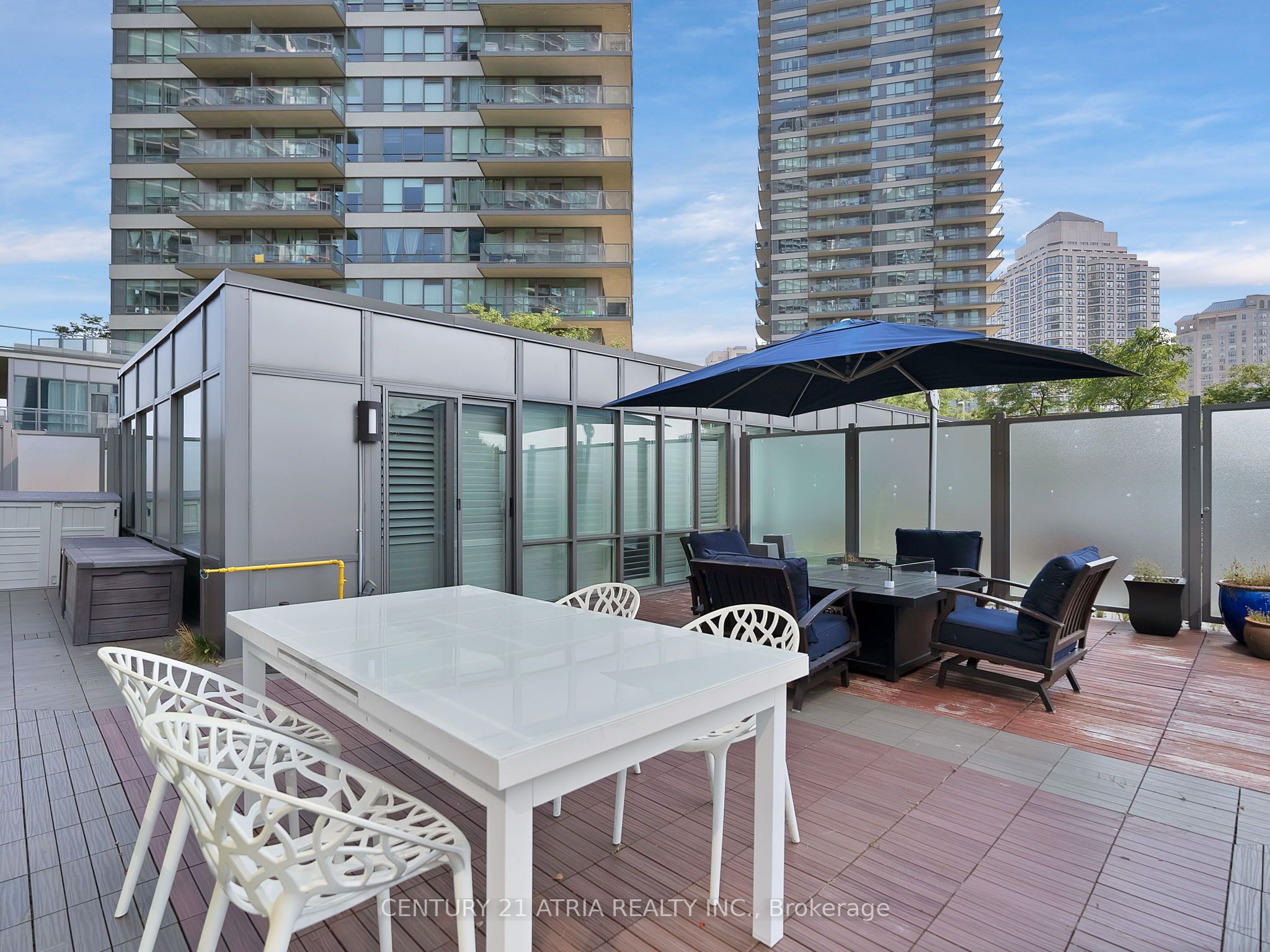 2230 Lake Shore Boulevard W #107