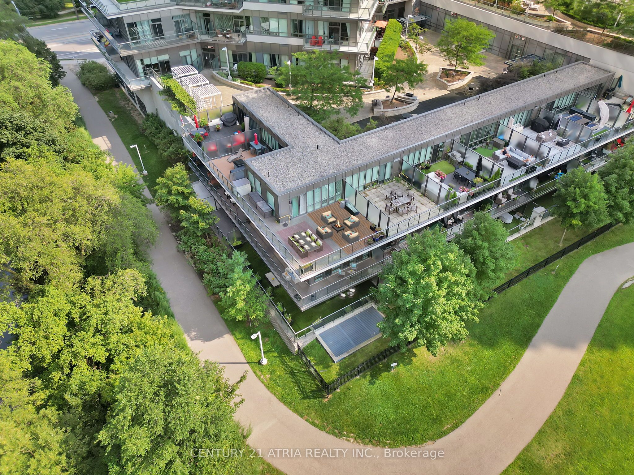 2230 Lake Shore Boulevard W #107