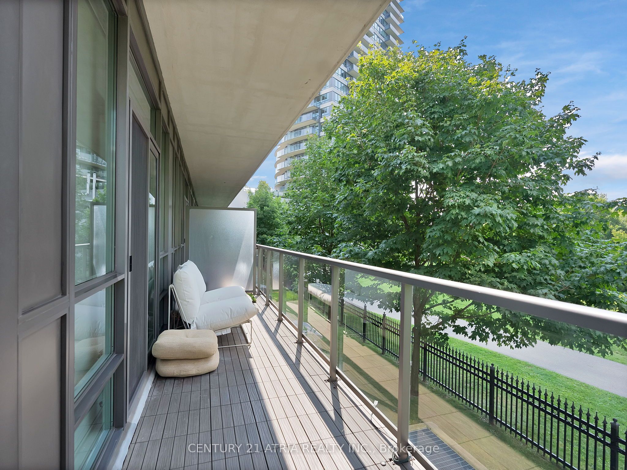 2230 Lake Shore Boulevard W #107