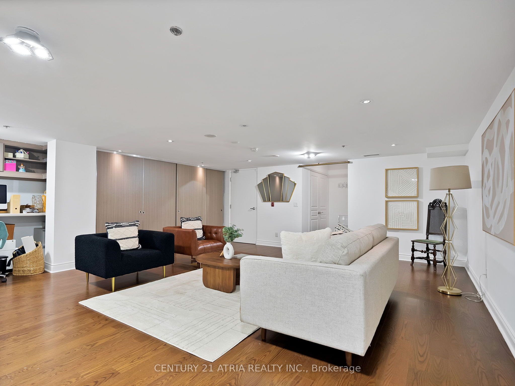 2230 Lake Shore Boulevard W #107