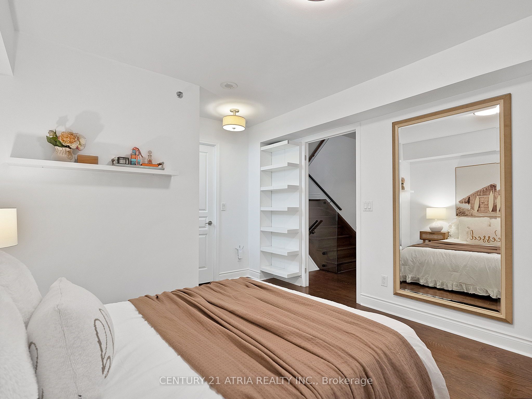 2230 Lake Shore Boulevard W #107