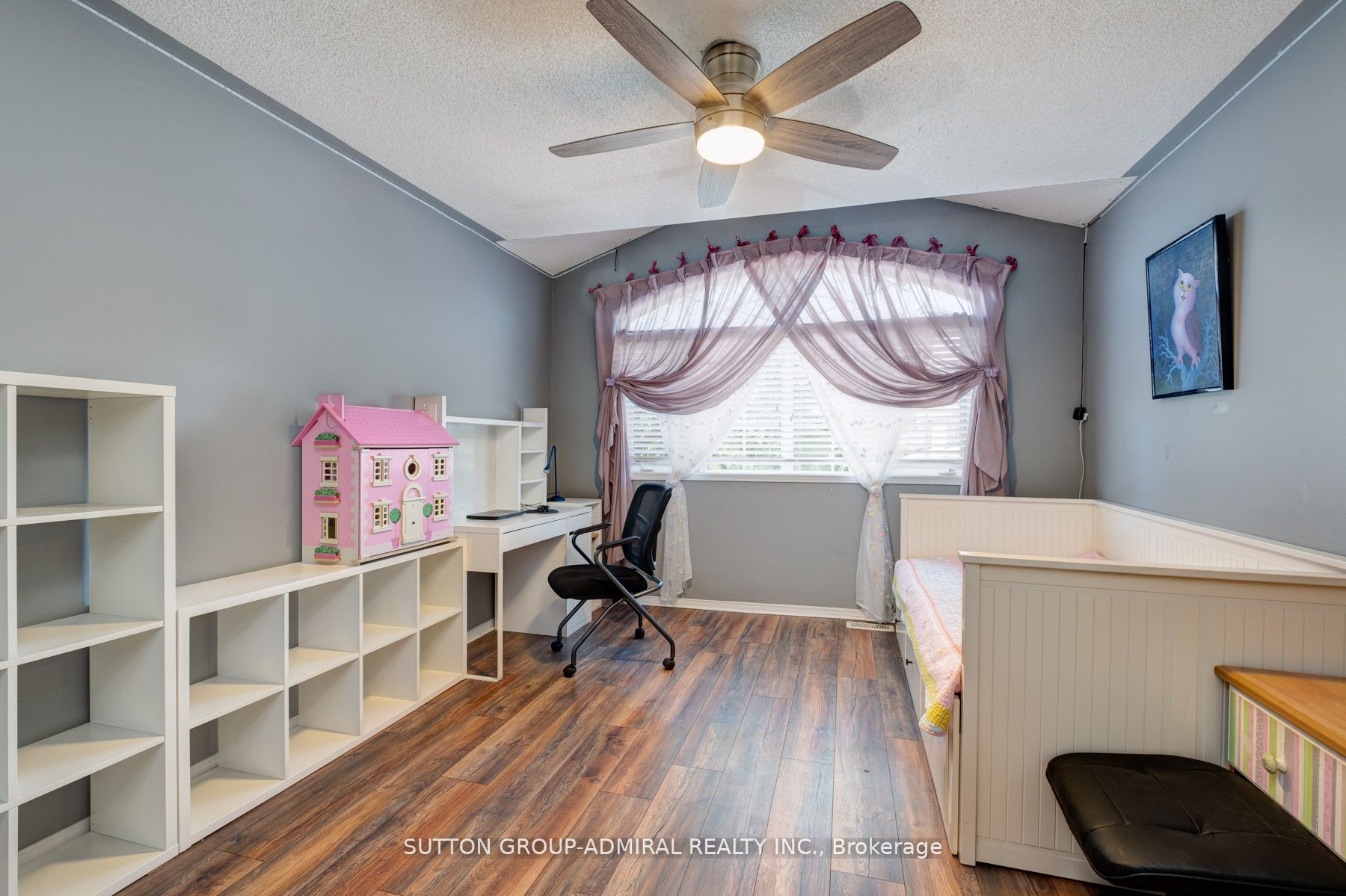 43 Crestridge Drive