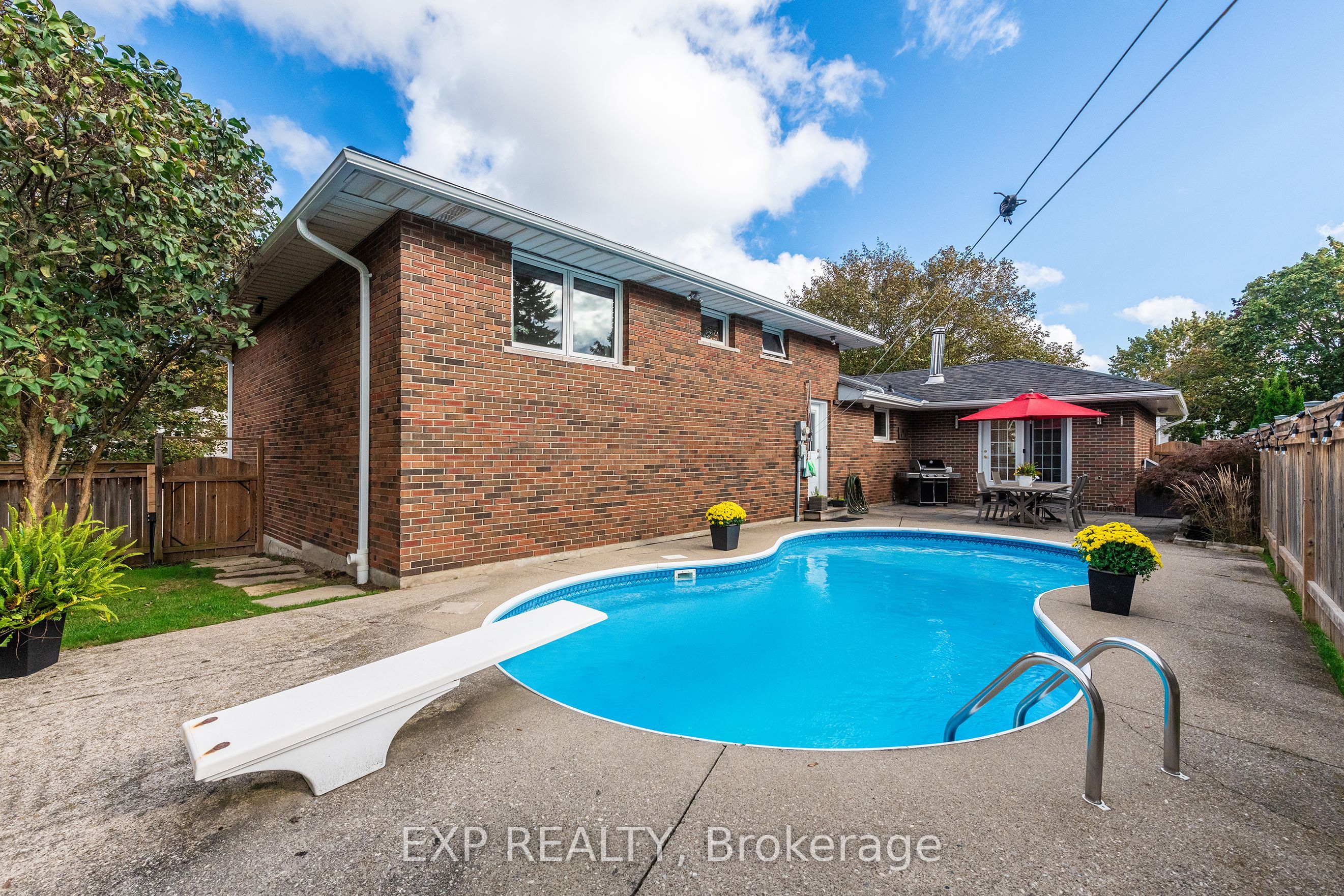 21 Glenforest Road