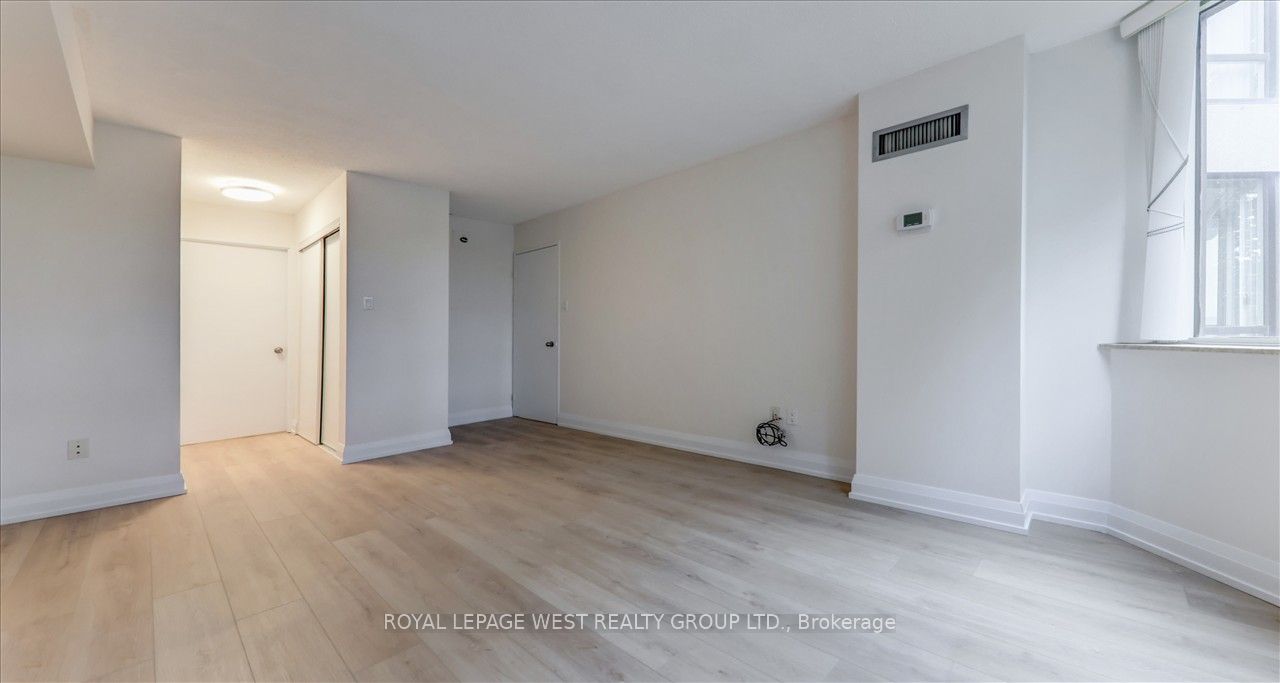 1320 Islington Avenue, #201