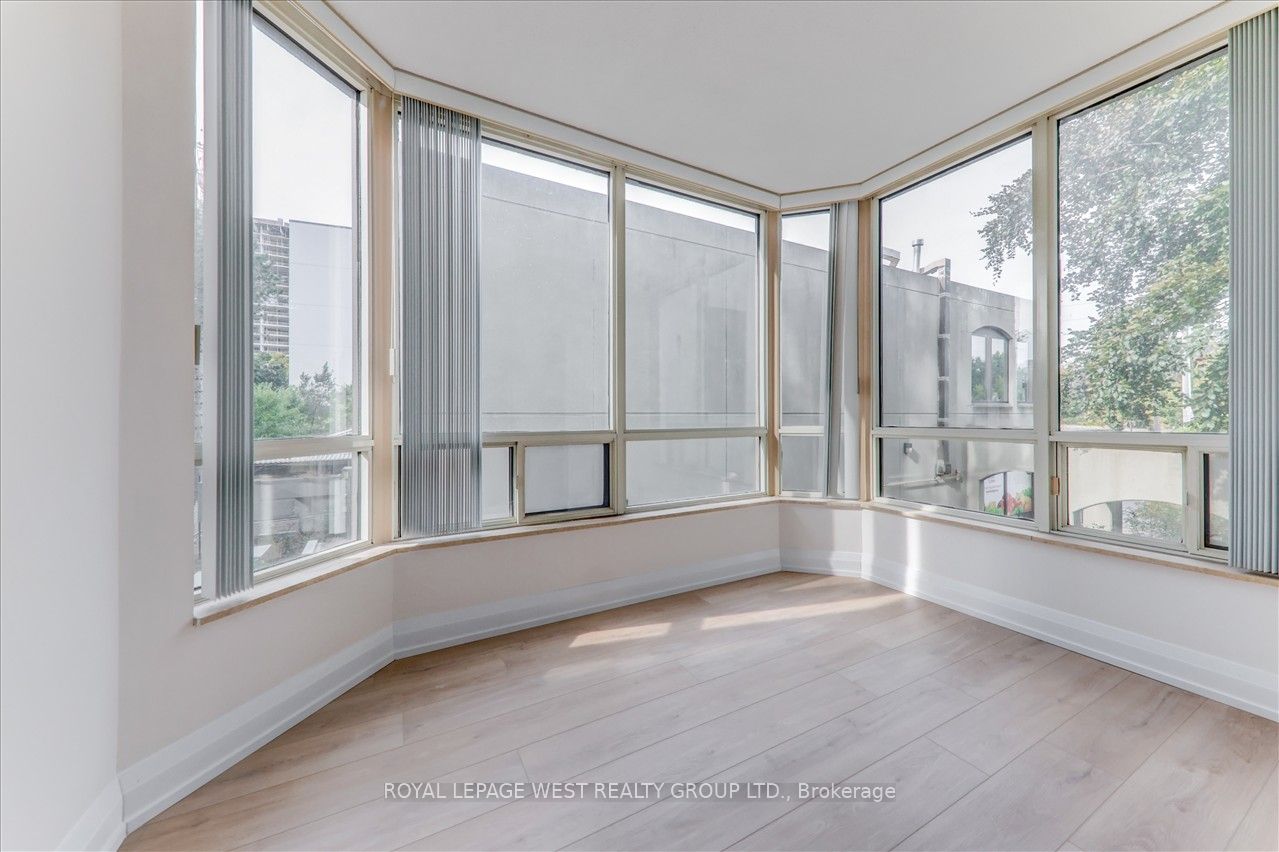1320 Islington Avenue, #201