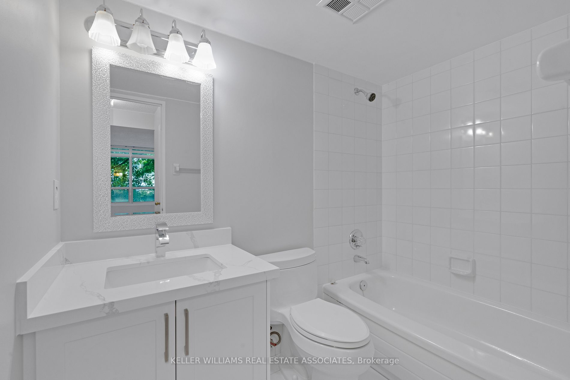 330 Rathburn Road W, #208