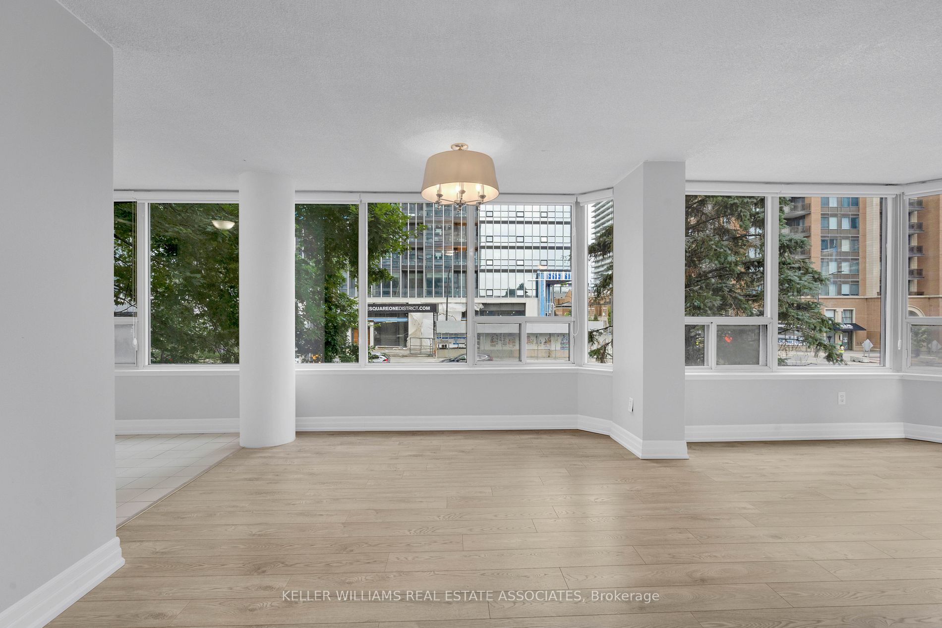 330 Rathburn Road W, #208