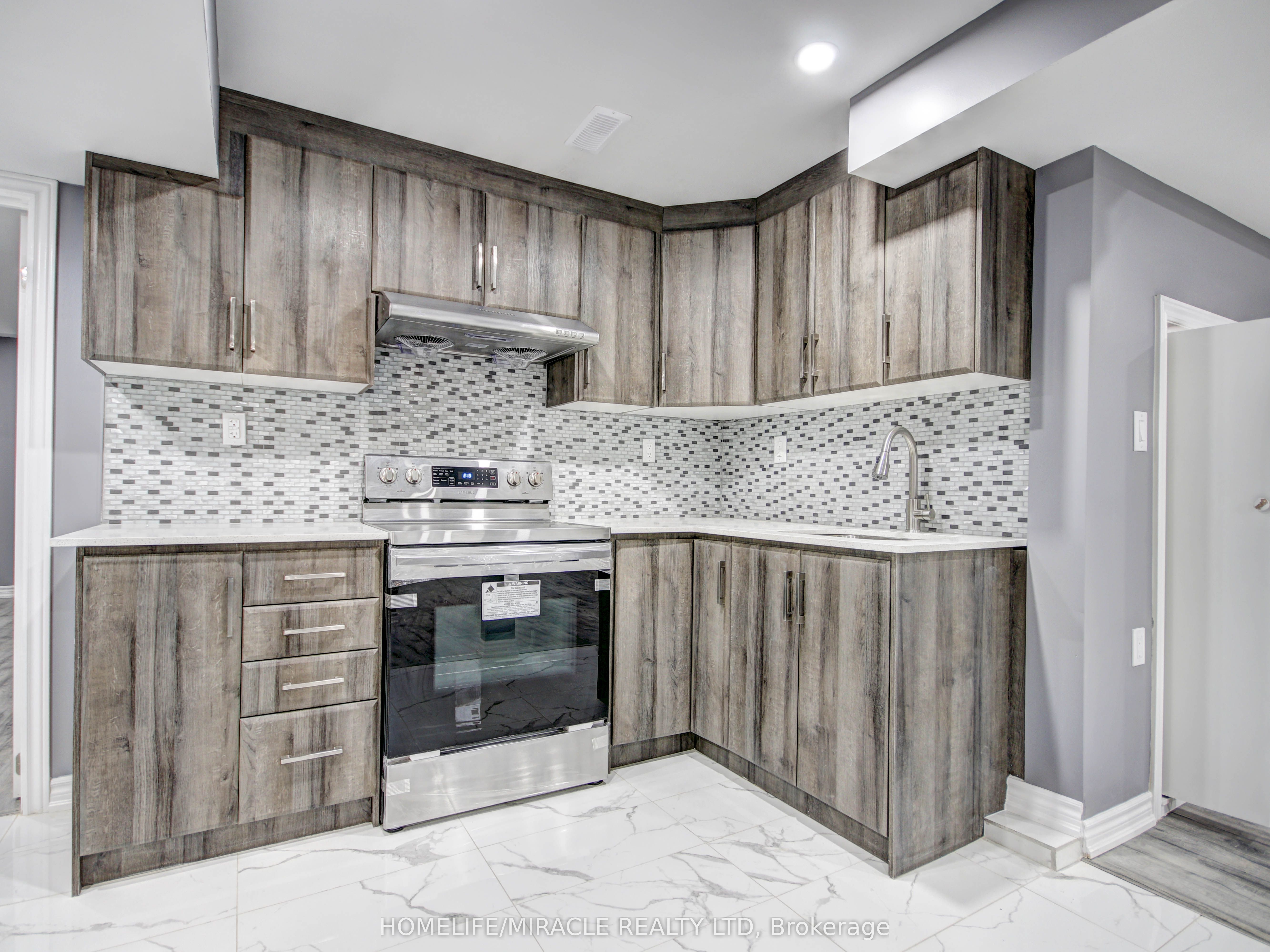 241 Etheridge Avenue, #Bsmnt