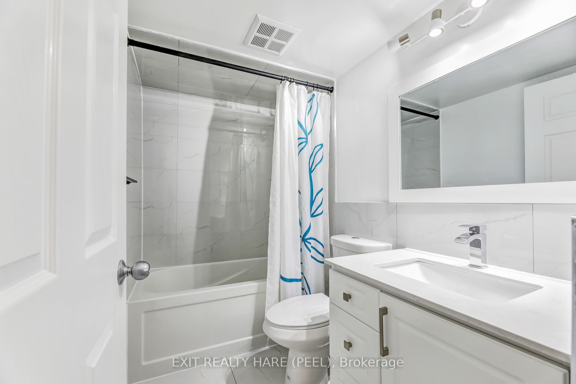 26 Hanover Road, #1002