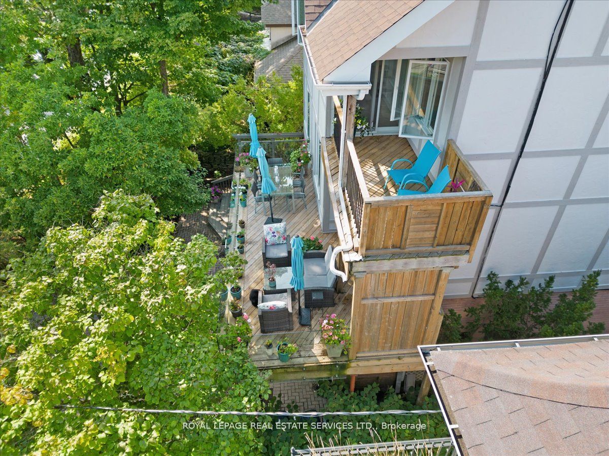 276 Lake Promenade