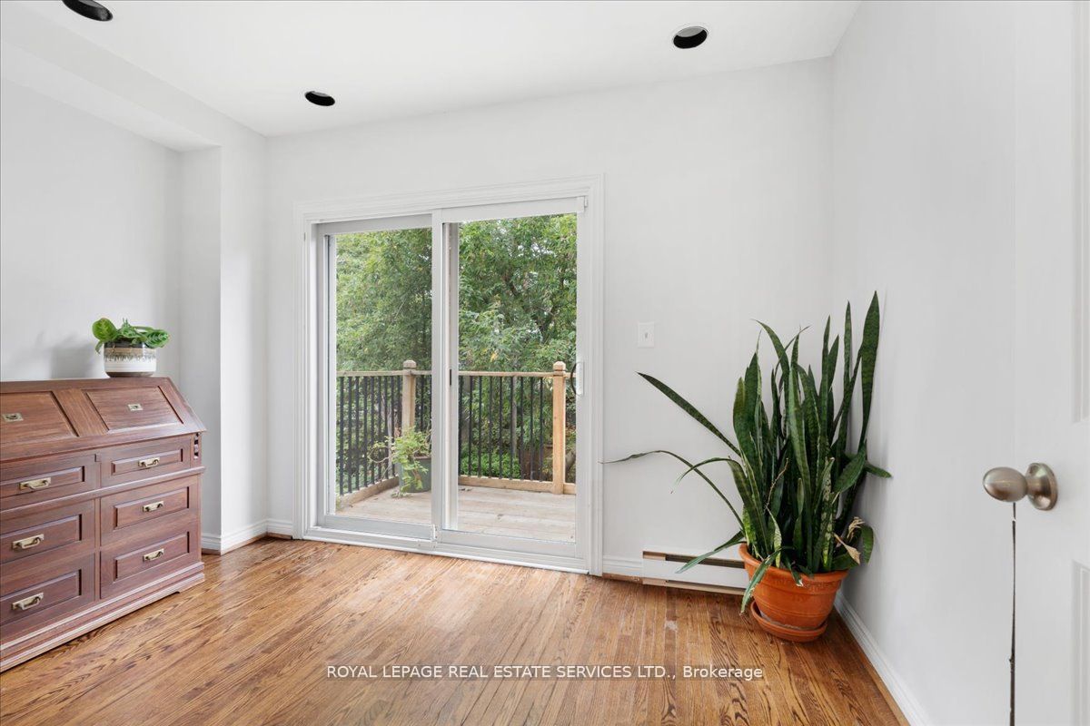 276 Lake Promenade