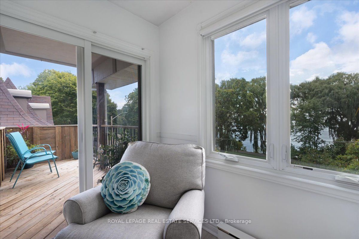 276 Lake Promenade
