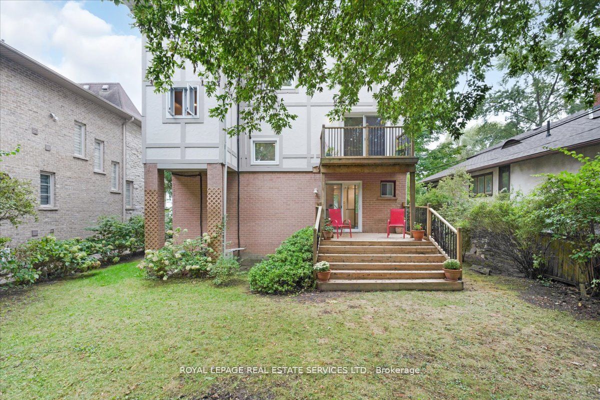 276 Lake Promenade