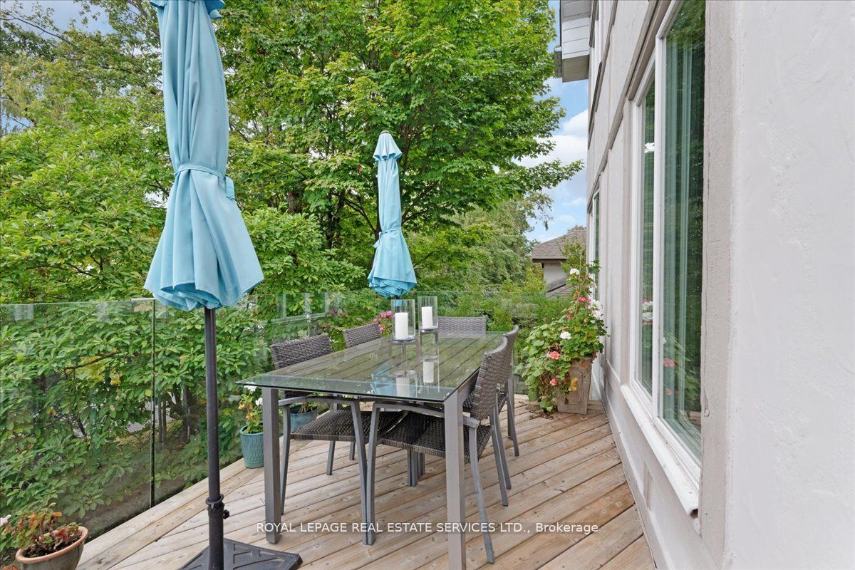 276 Lake Promenade
