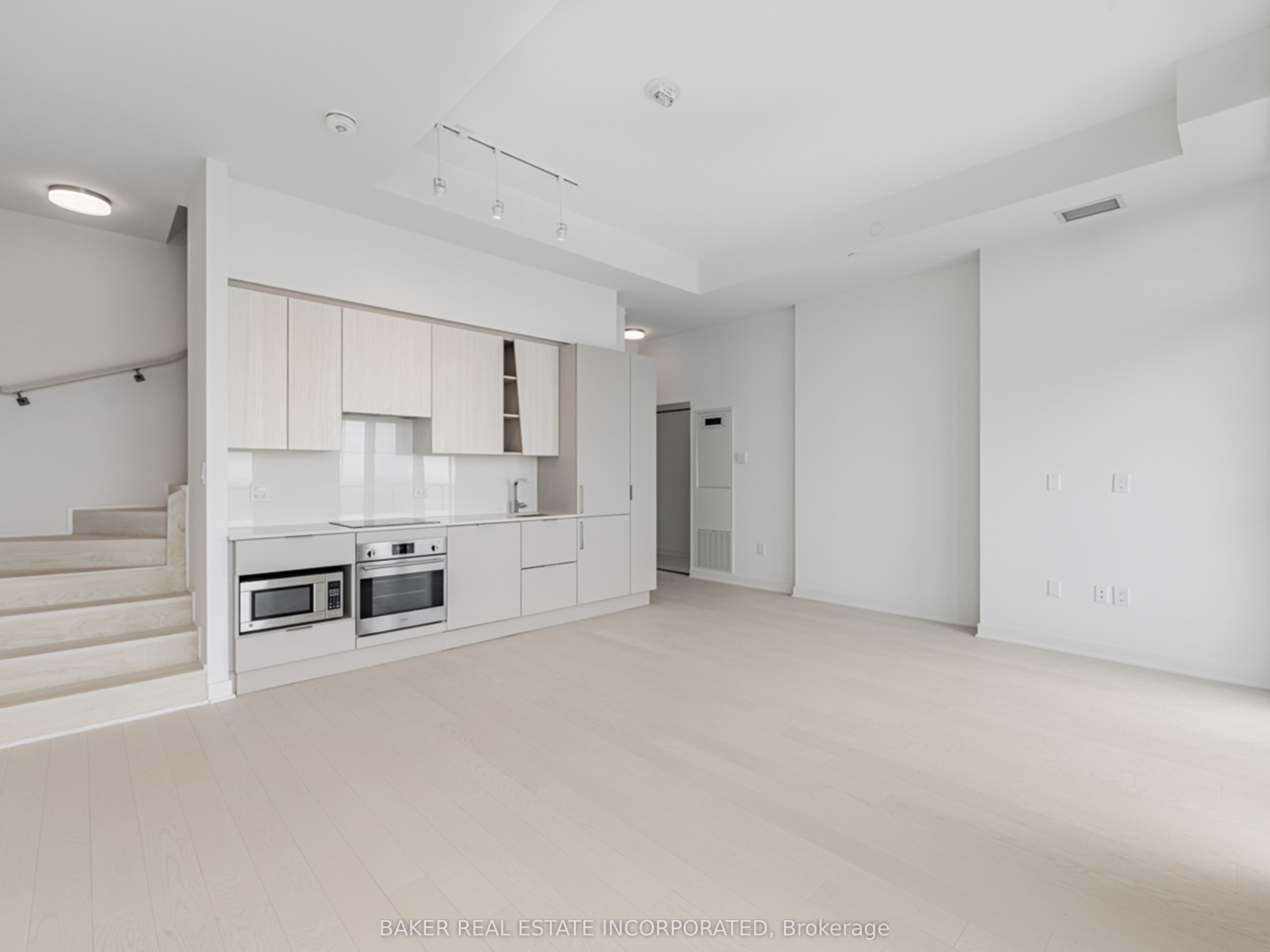 3900 Confederation Parkway #6010