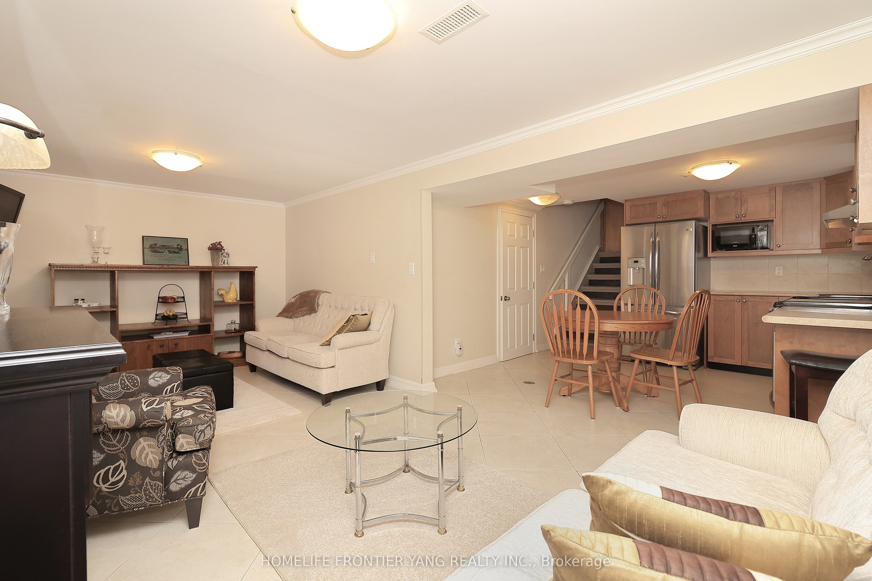 49 Graystone Gardens
