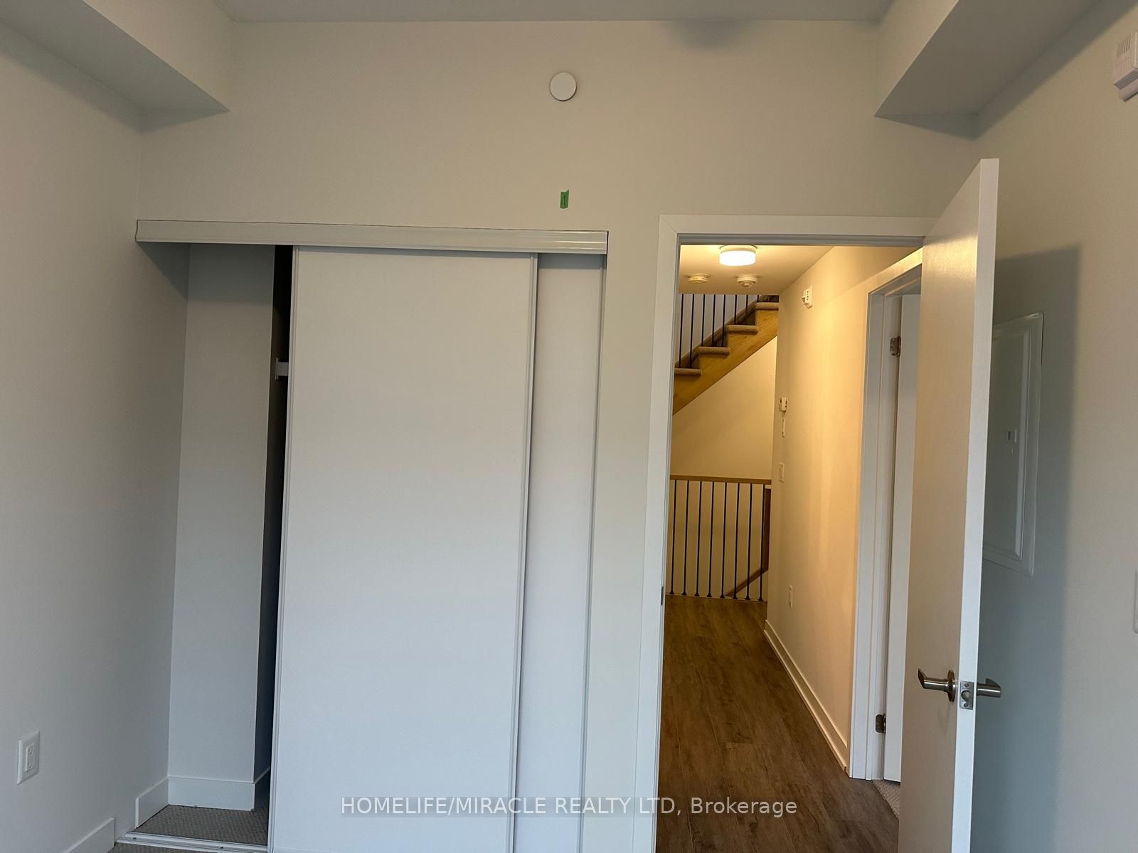 3556 Colonial Drive, #12