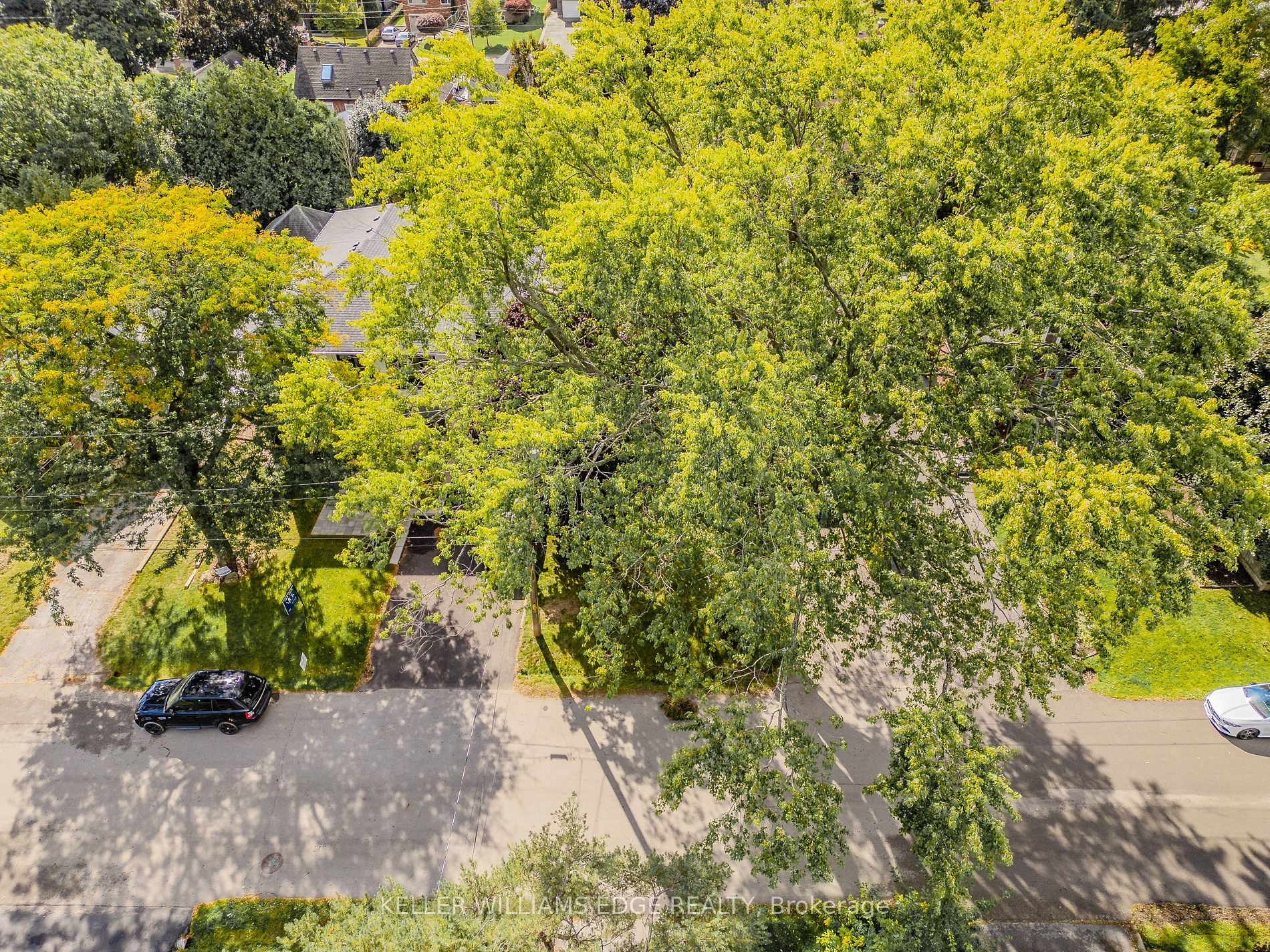 978 North Shore Boulevard W