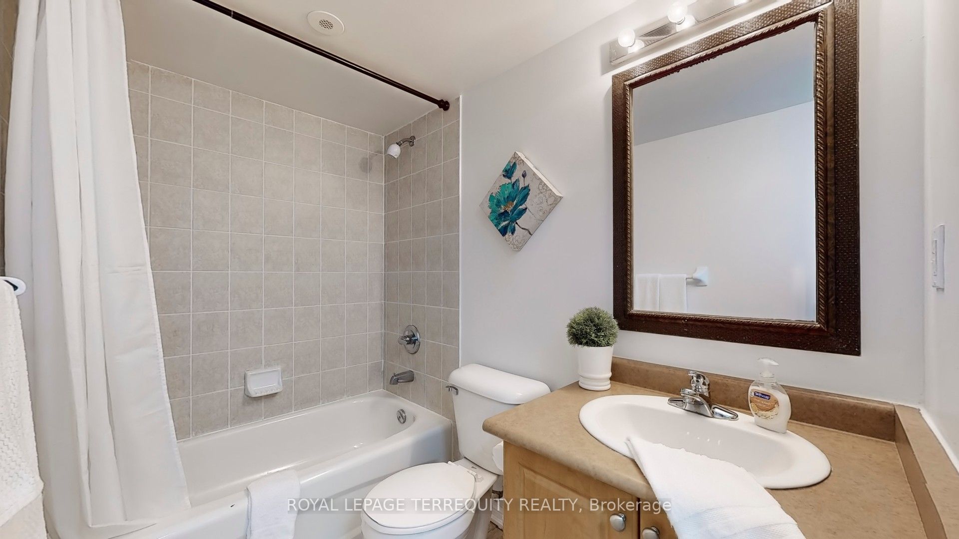 3031 Finch Avenue W, #2027