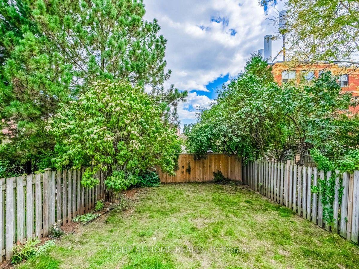 2273 Munn's Avenue