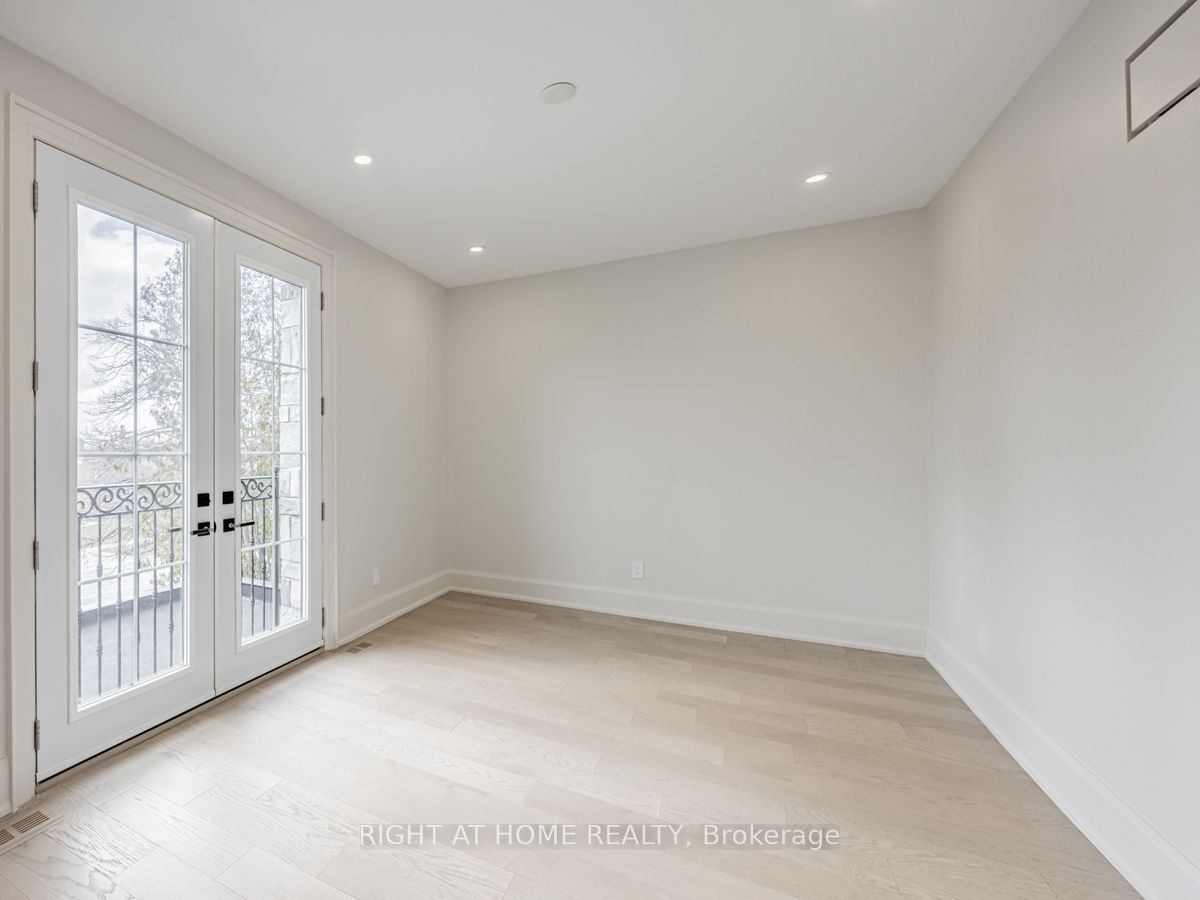 227 Renforth Drive
