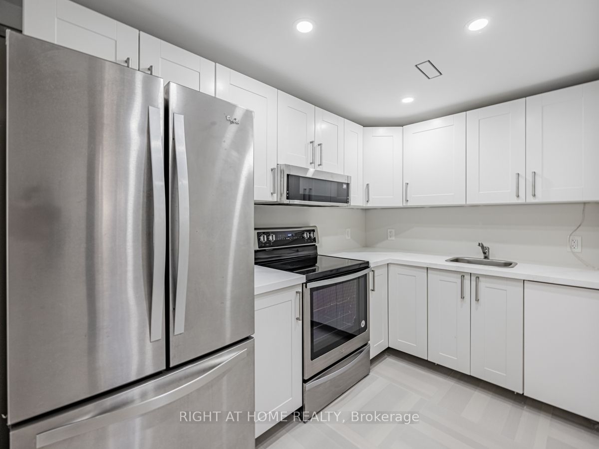 227 Renforth Drive