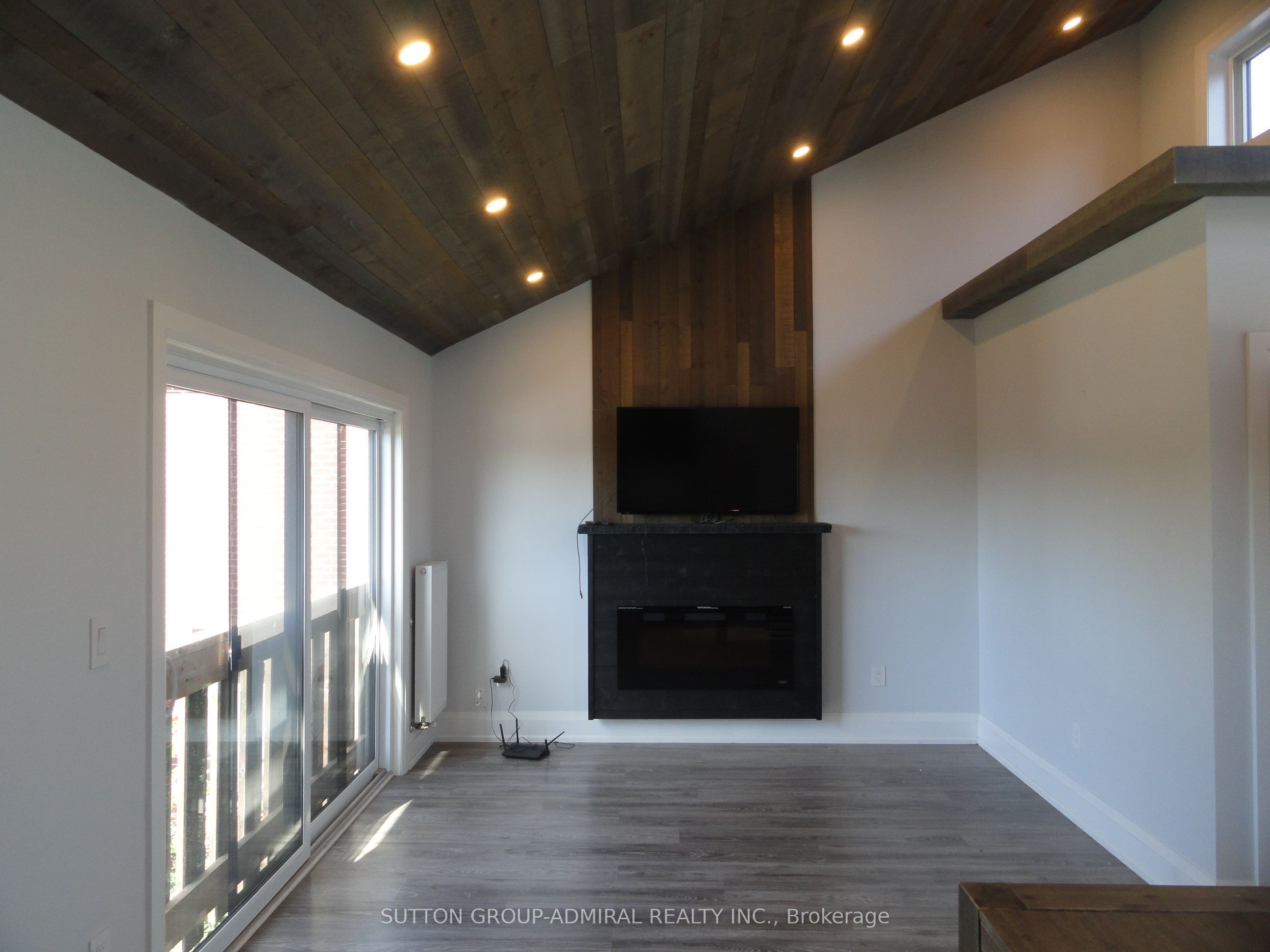4 Treeview Drive