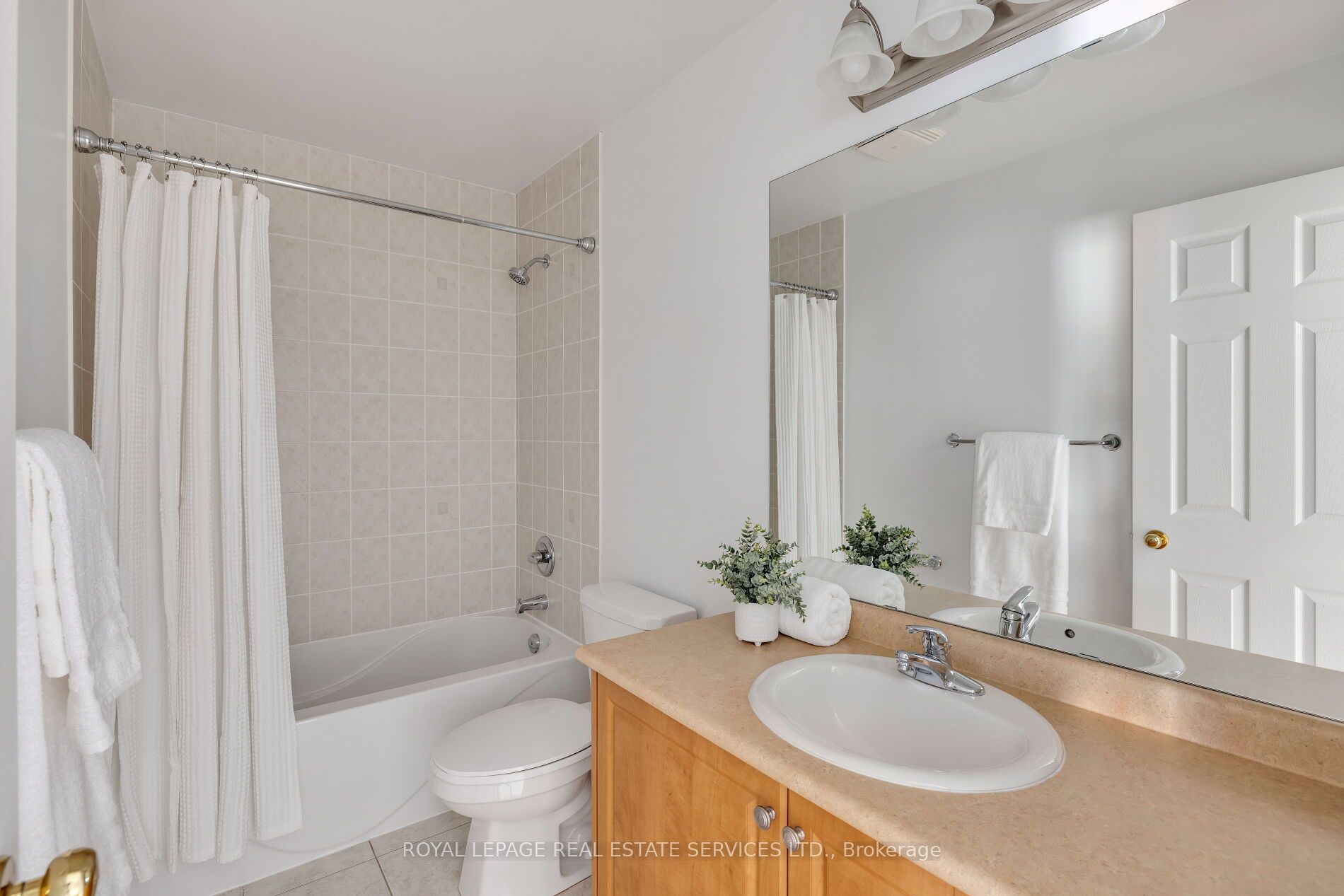 2130 Emily Circle