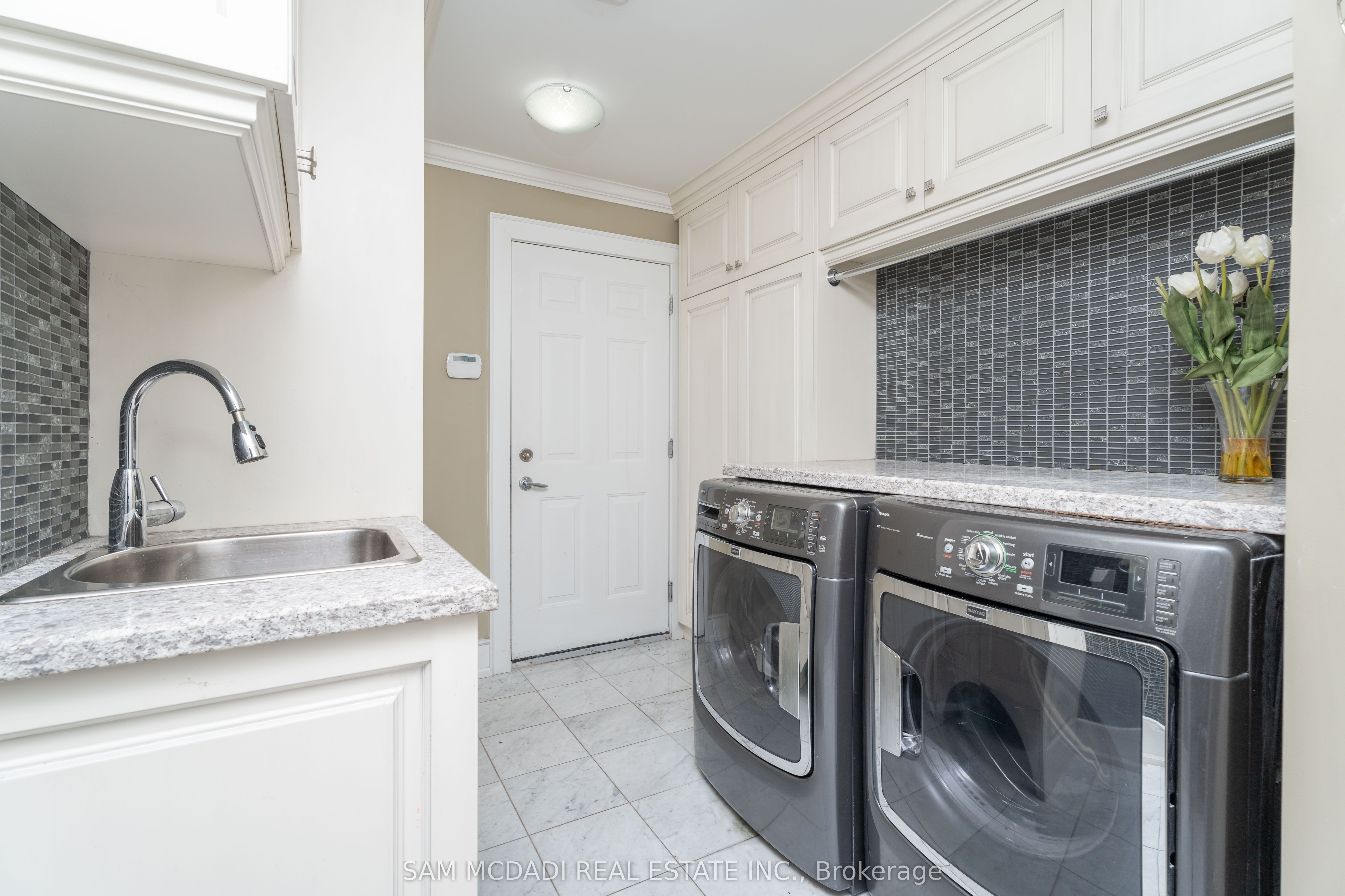 2489 Olinda Court
