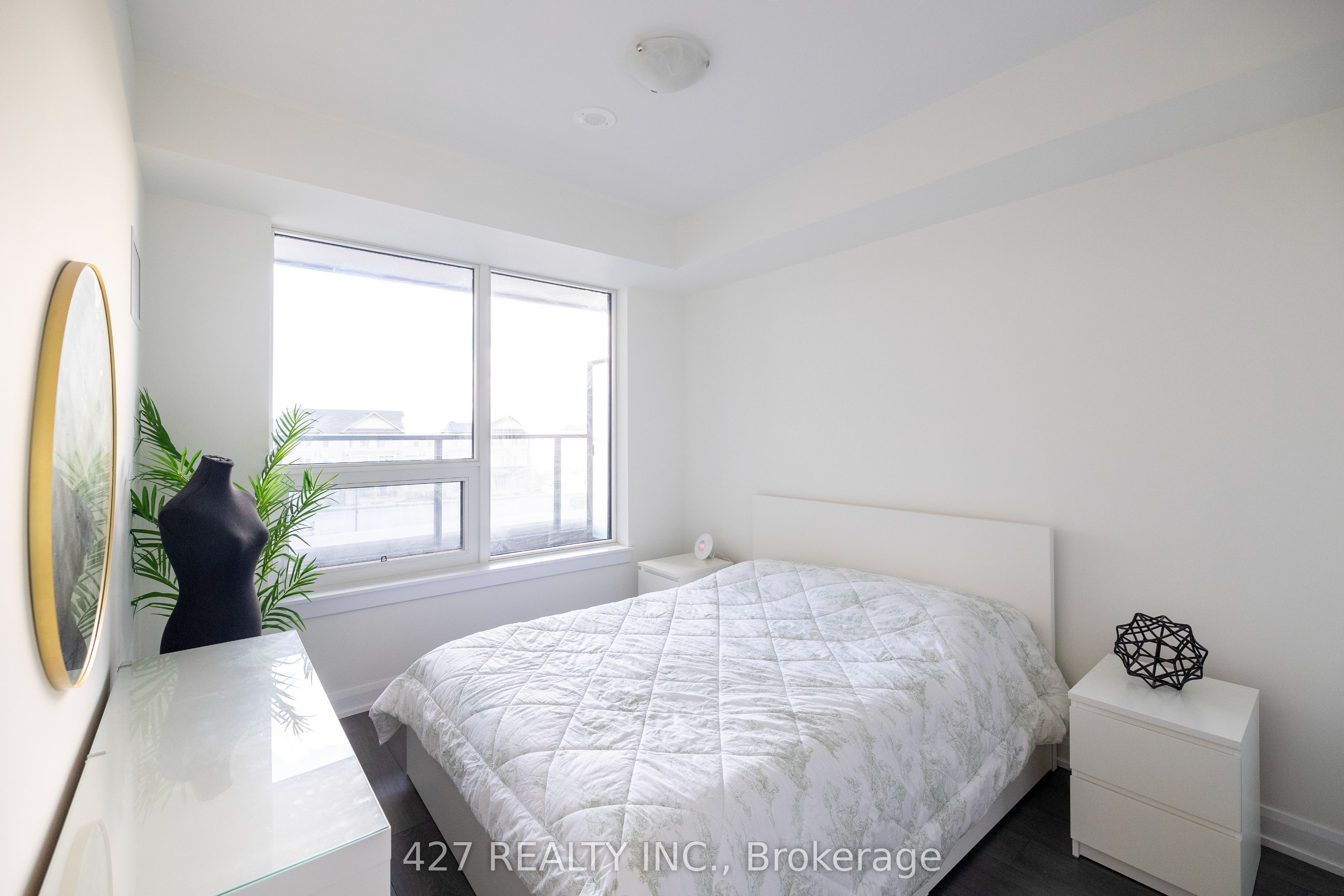 3220 William Coltson Ave Avenue E #302