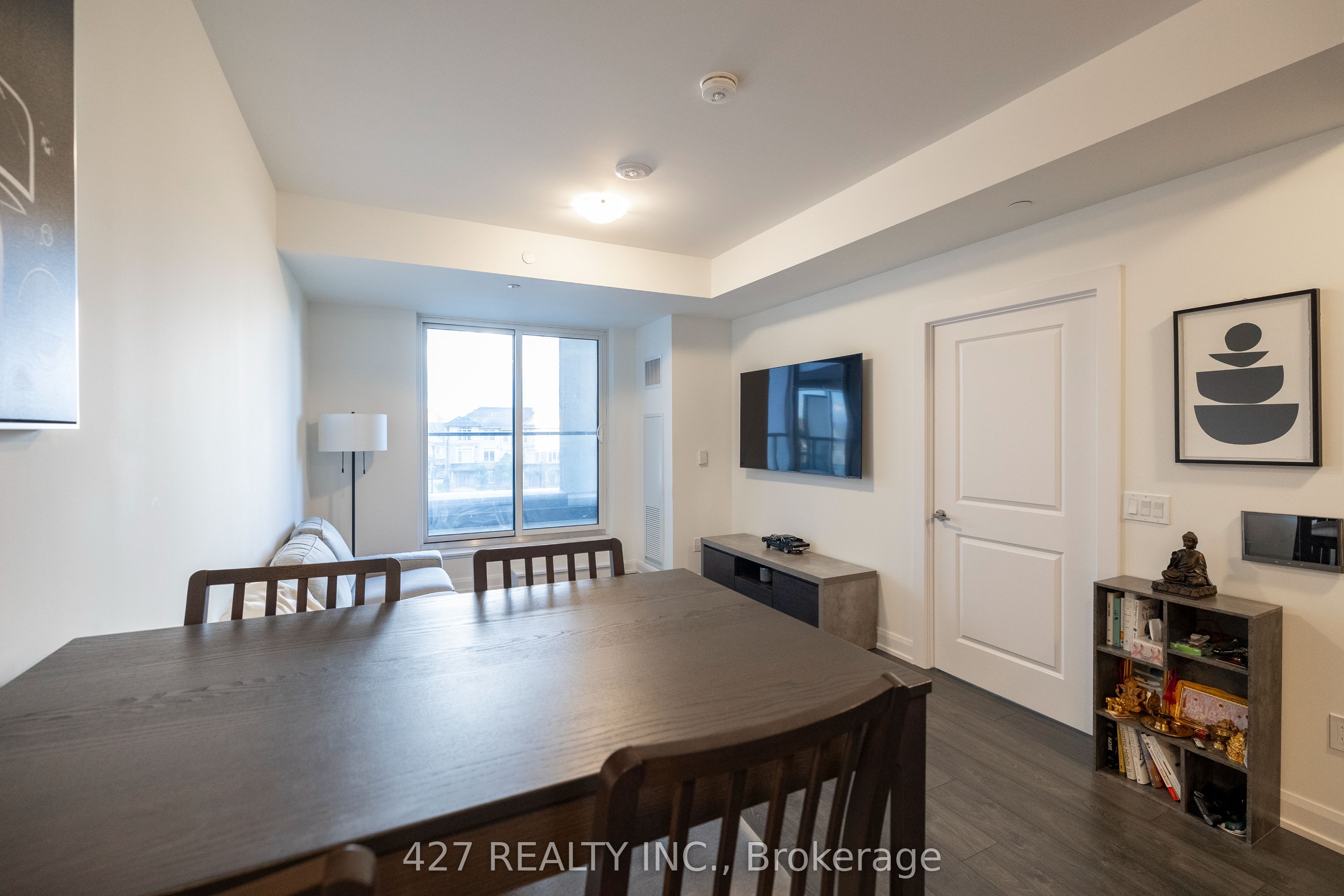 3220 William Coltson Ave Avenue E #302