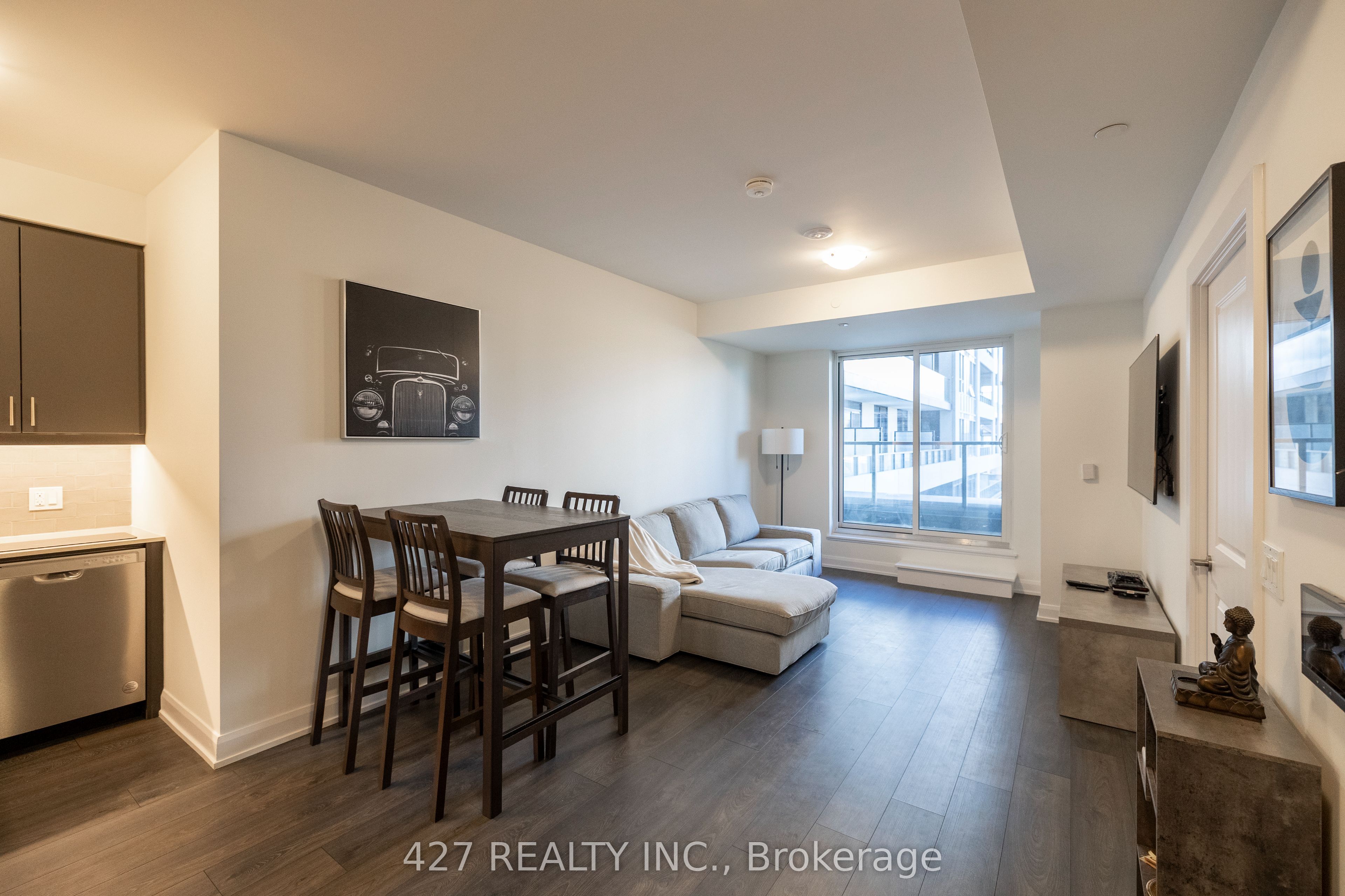 3220 William Coltson Ave Avenue E #302