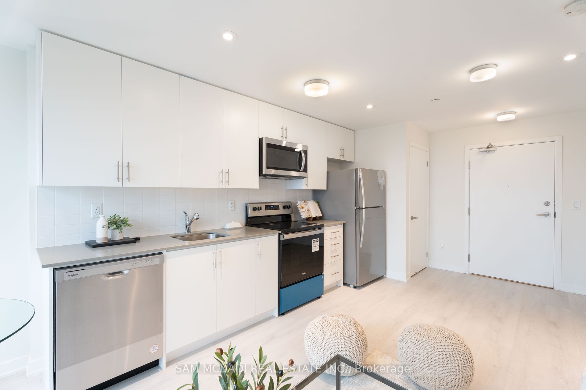3401 Ridgeway Drive #416