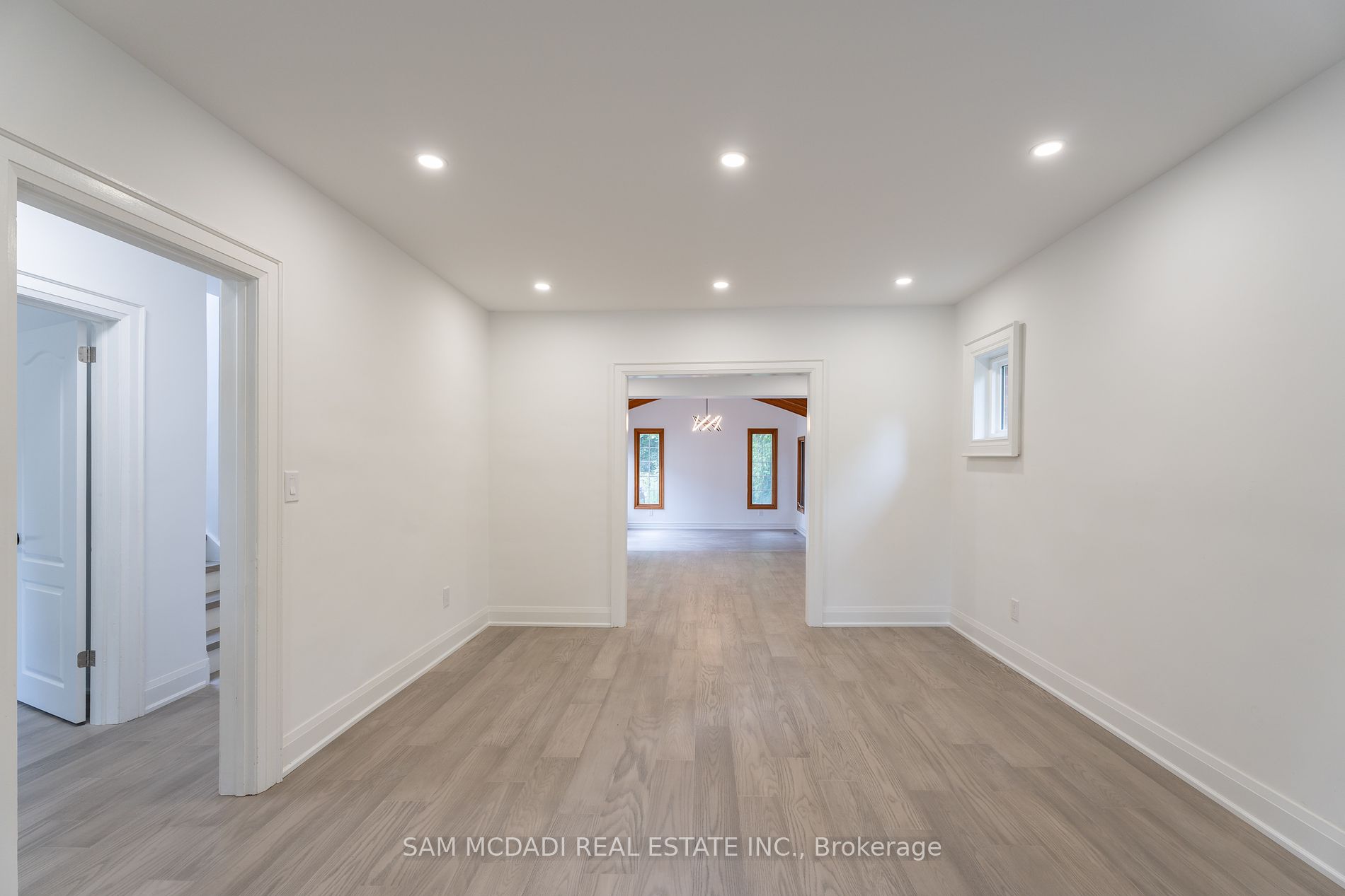 8 Wesley Crescent