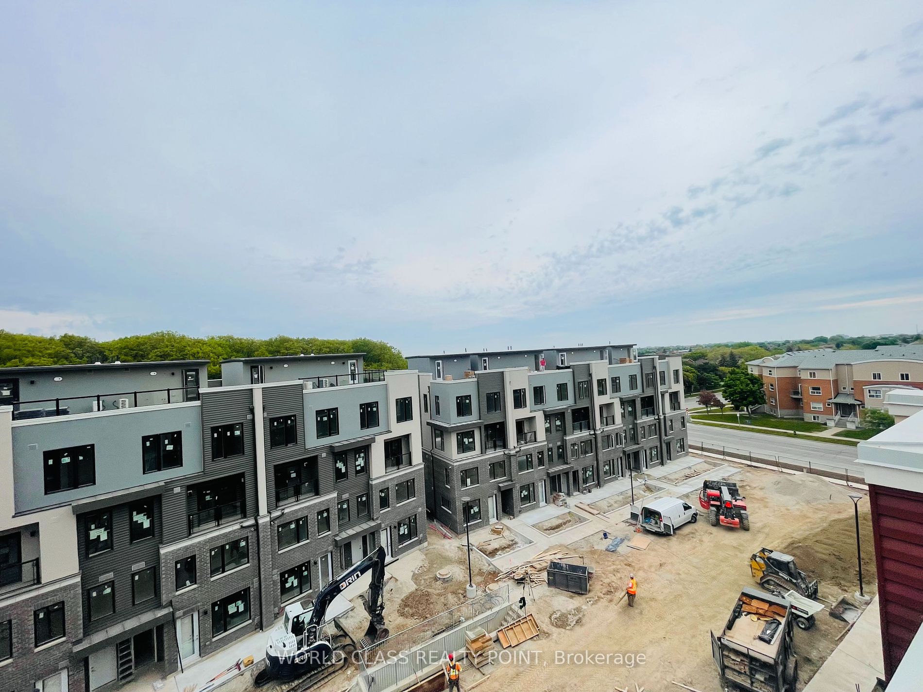 3546 Colonial Drive #25