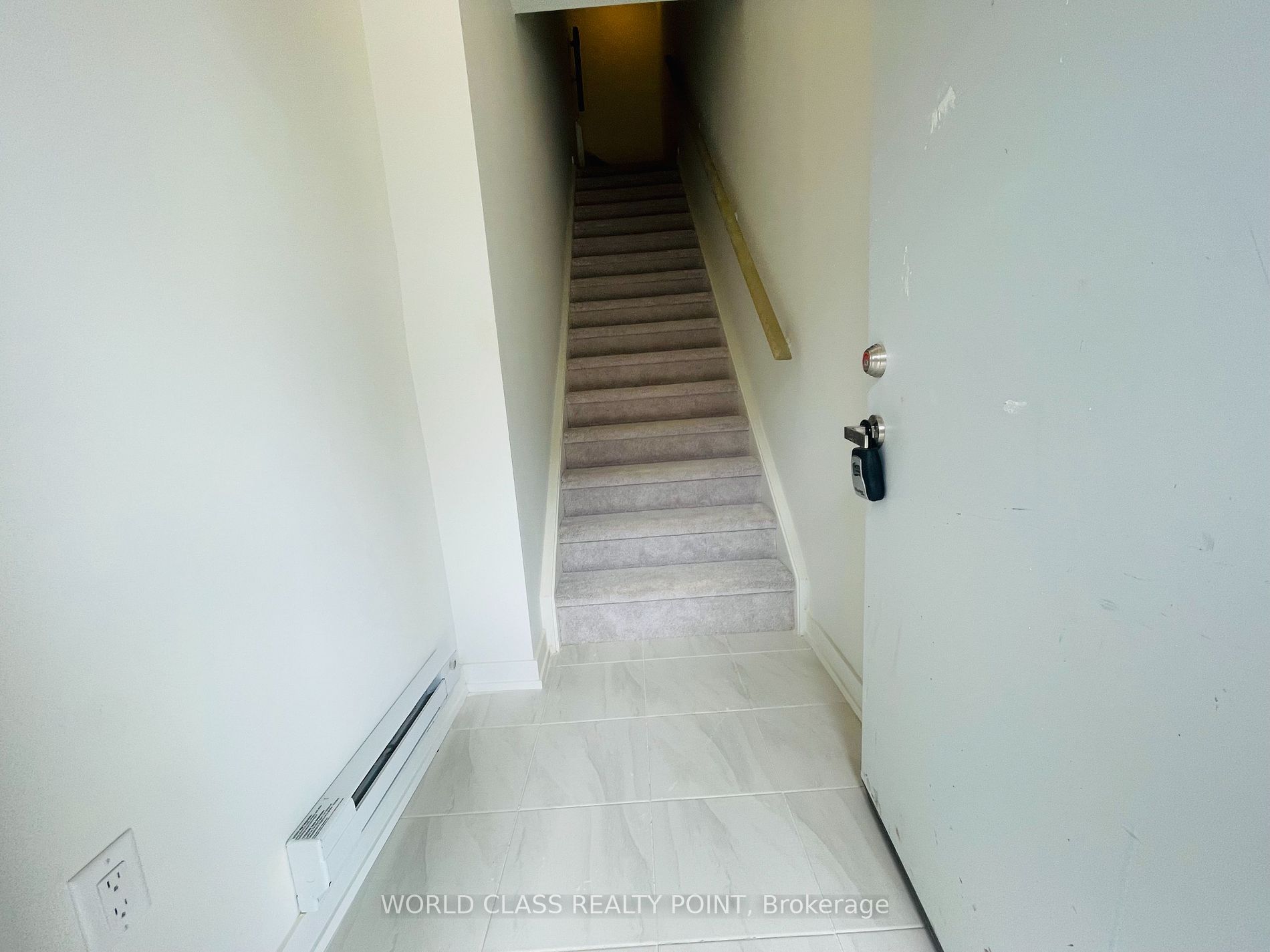3546 Colonial Drive #25