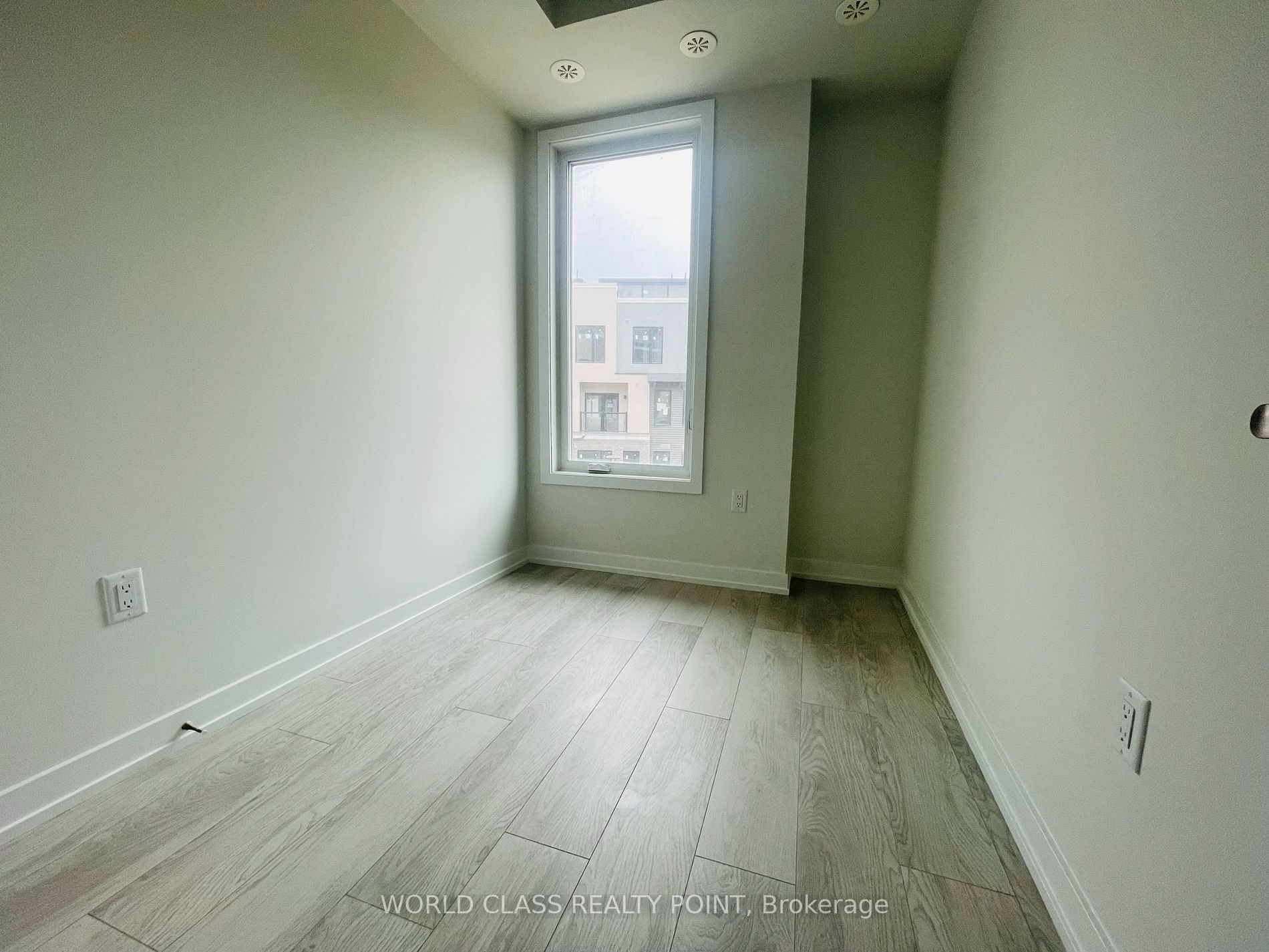 3546 Colonial Drive #25