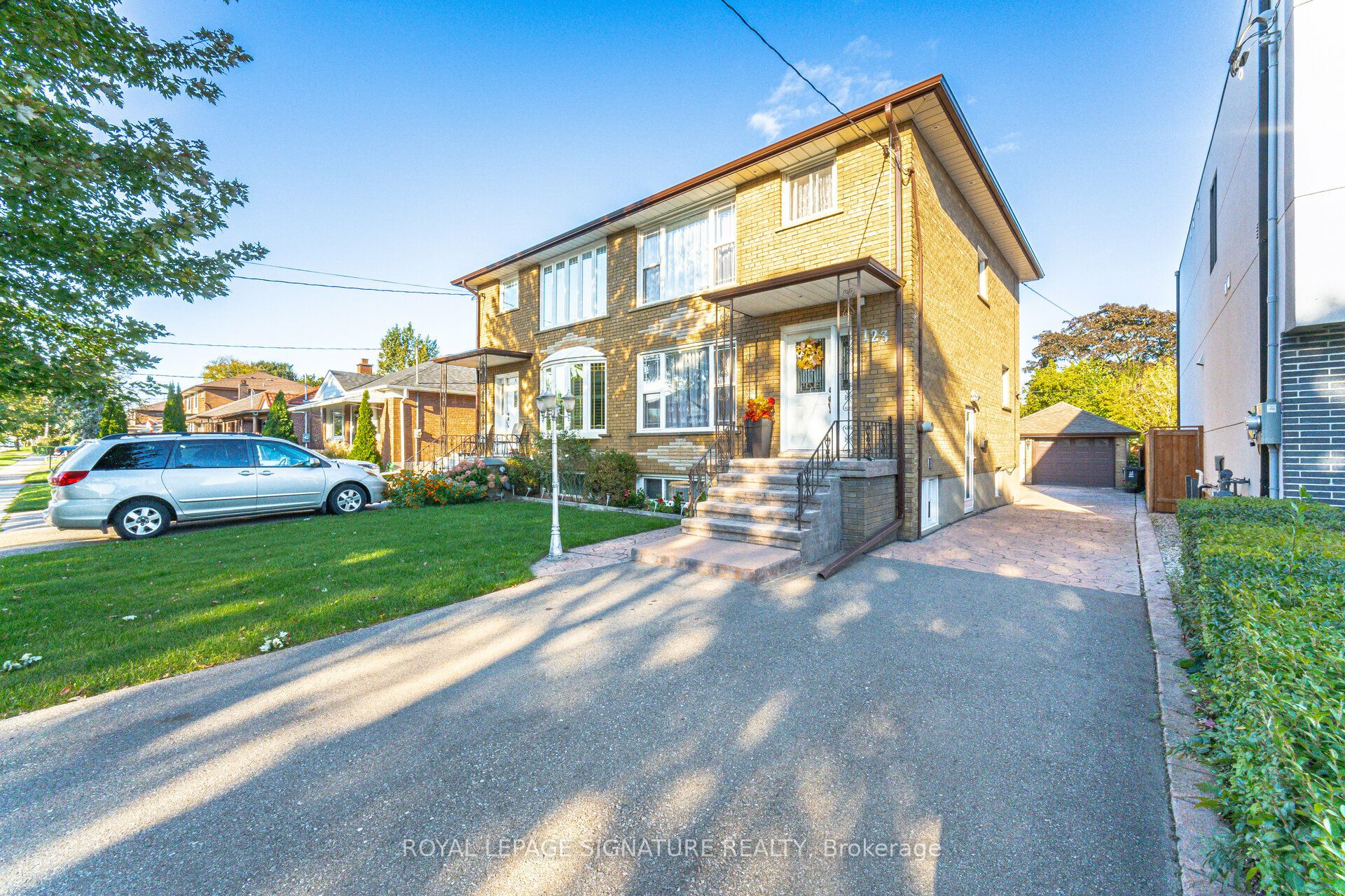123 Treeview Drive