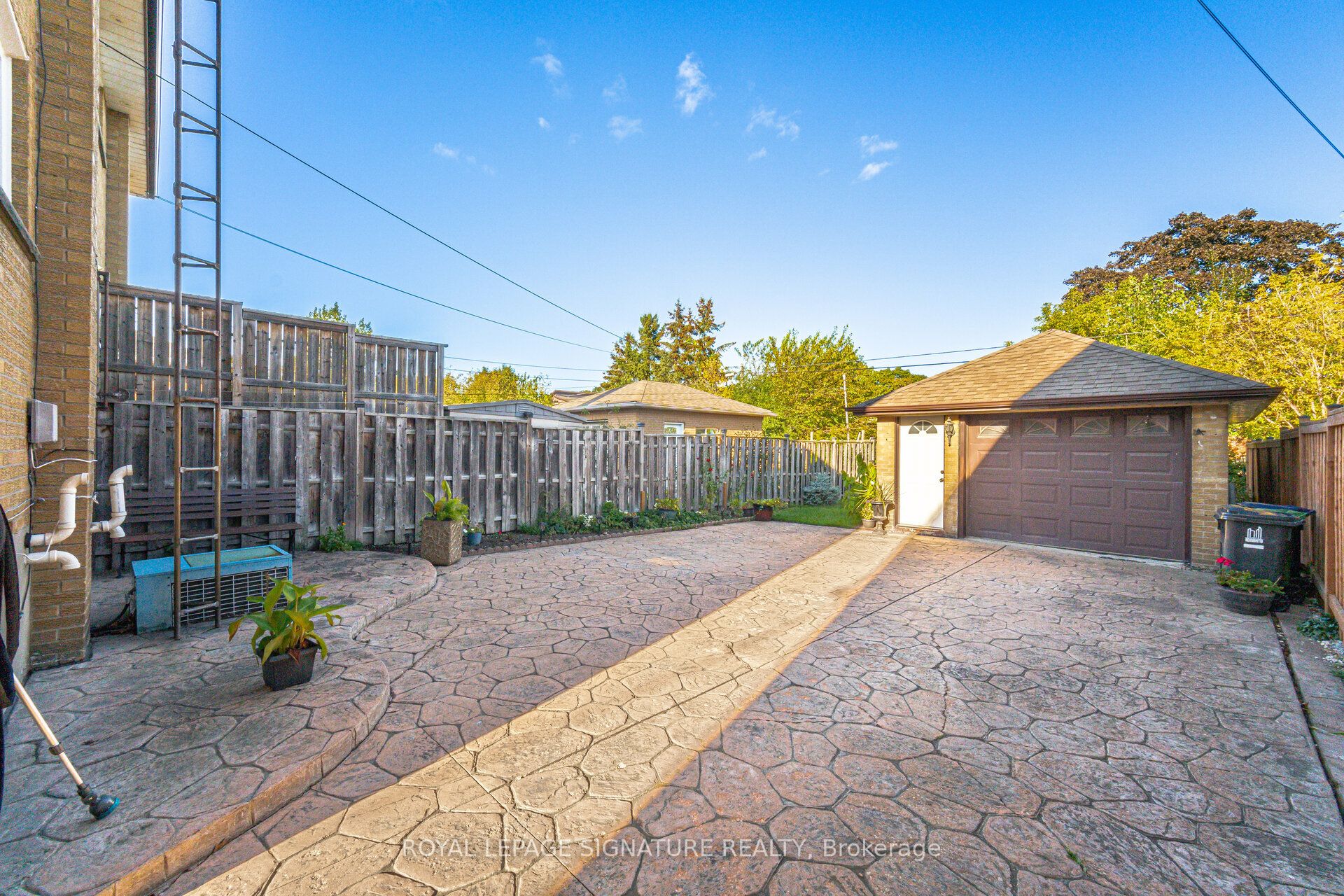 123 Treeview Drive