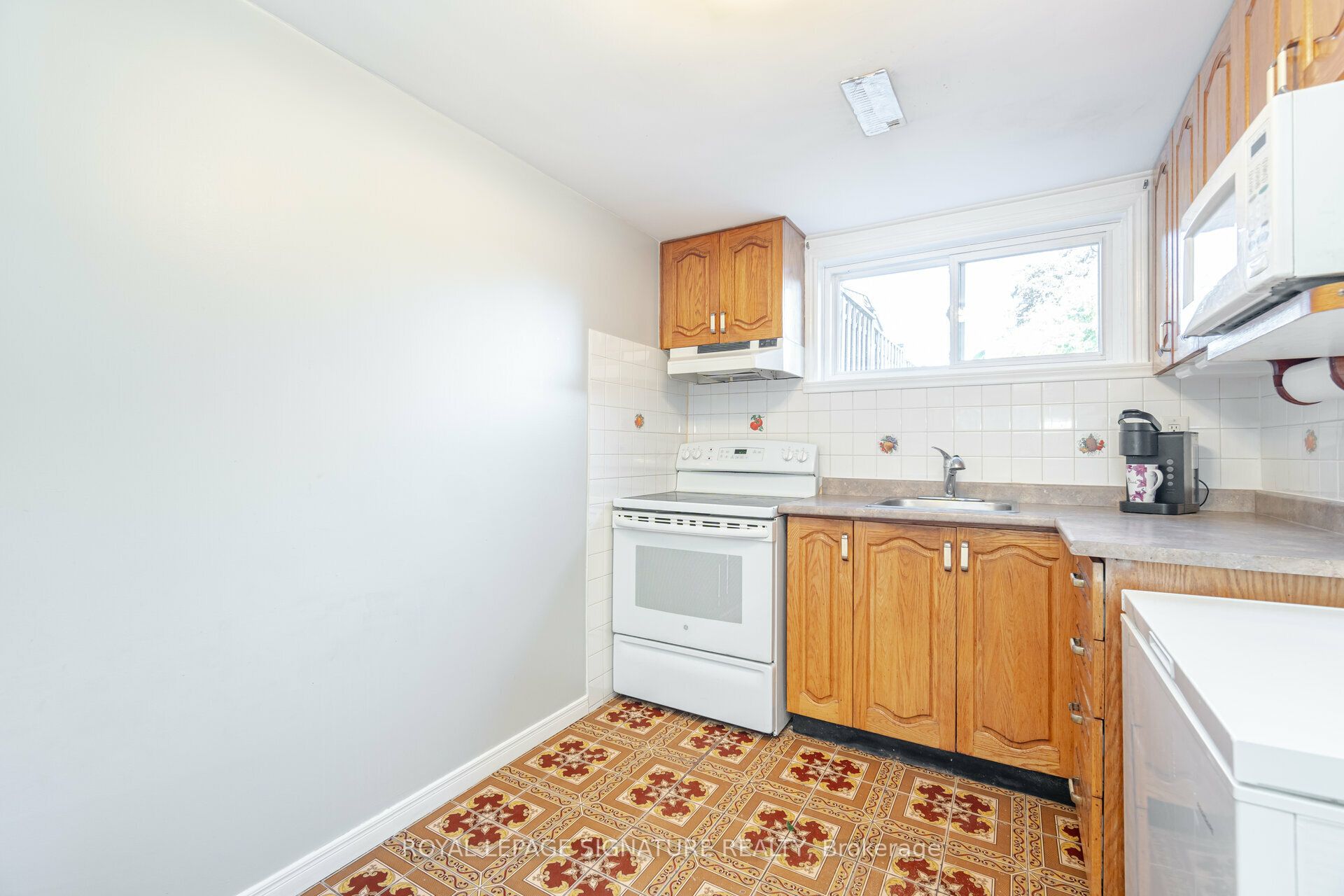 123 Treeview Drive