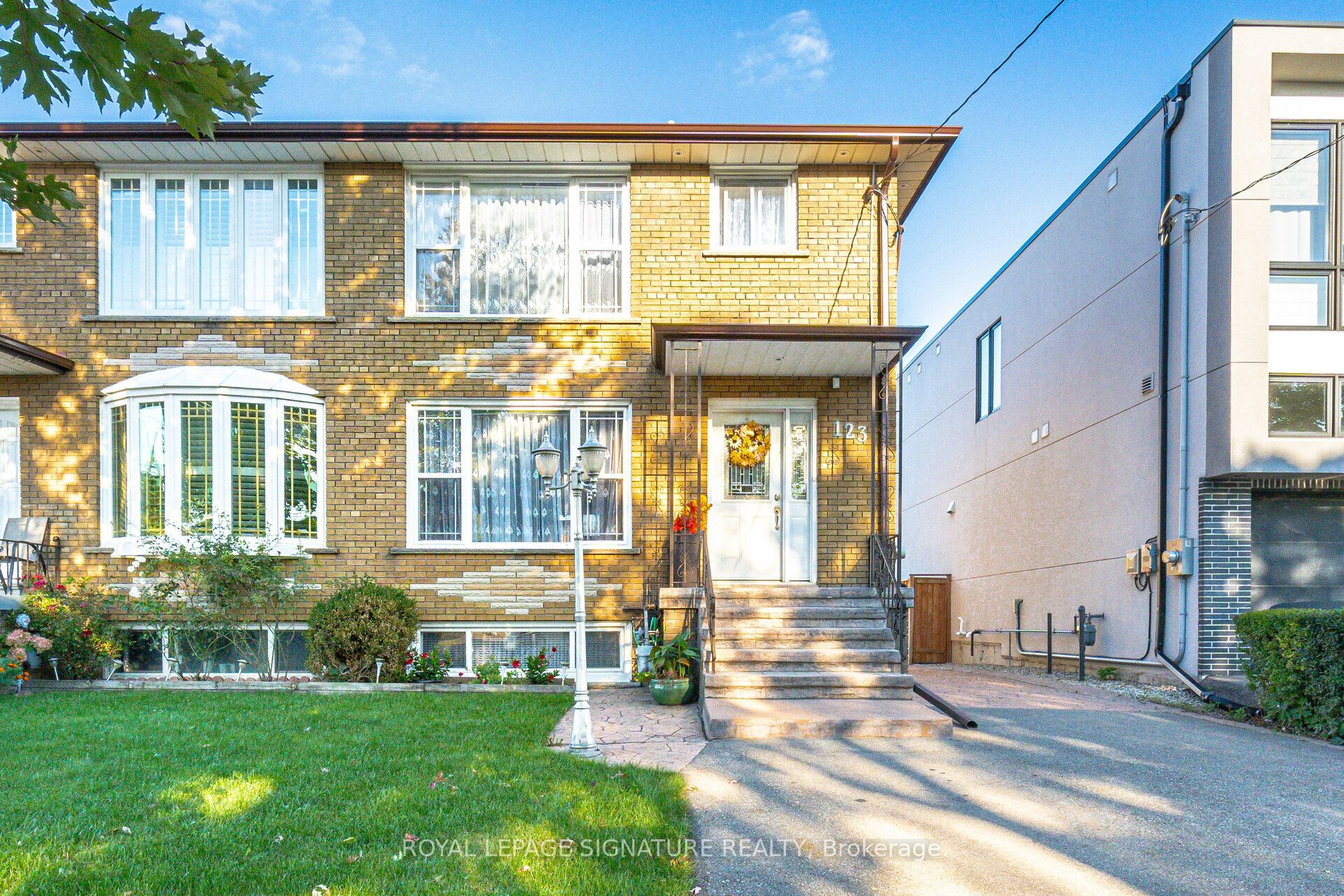 123 Treeview Drive
