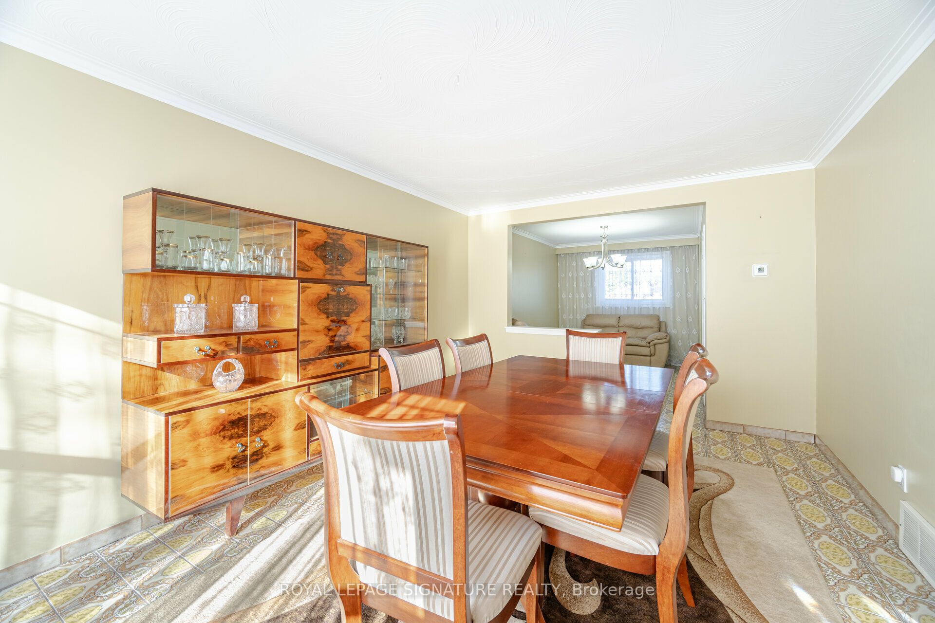 123 Treeview Drive