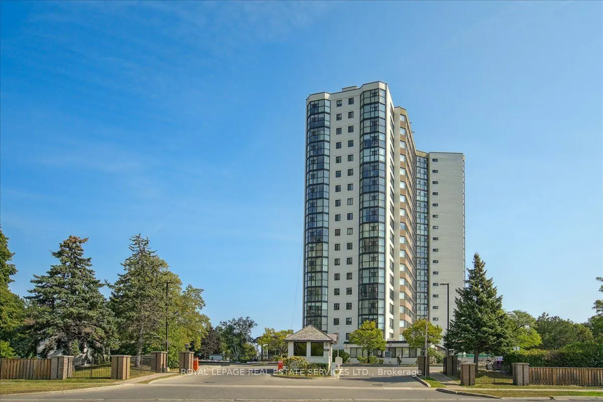1360 Rathburn Road E, #904