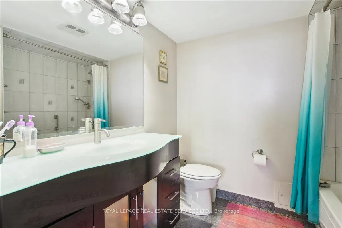 1360 Rathburn Road E, #904