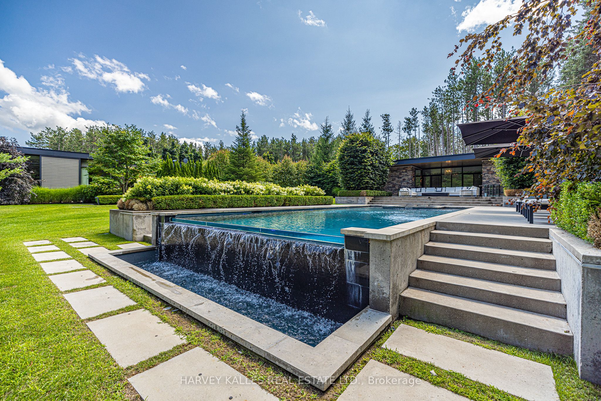 4780 Escarpment Side Road